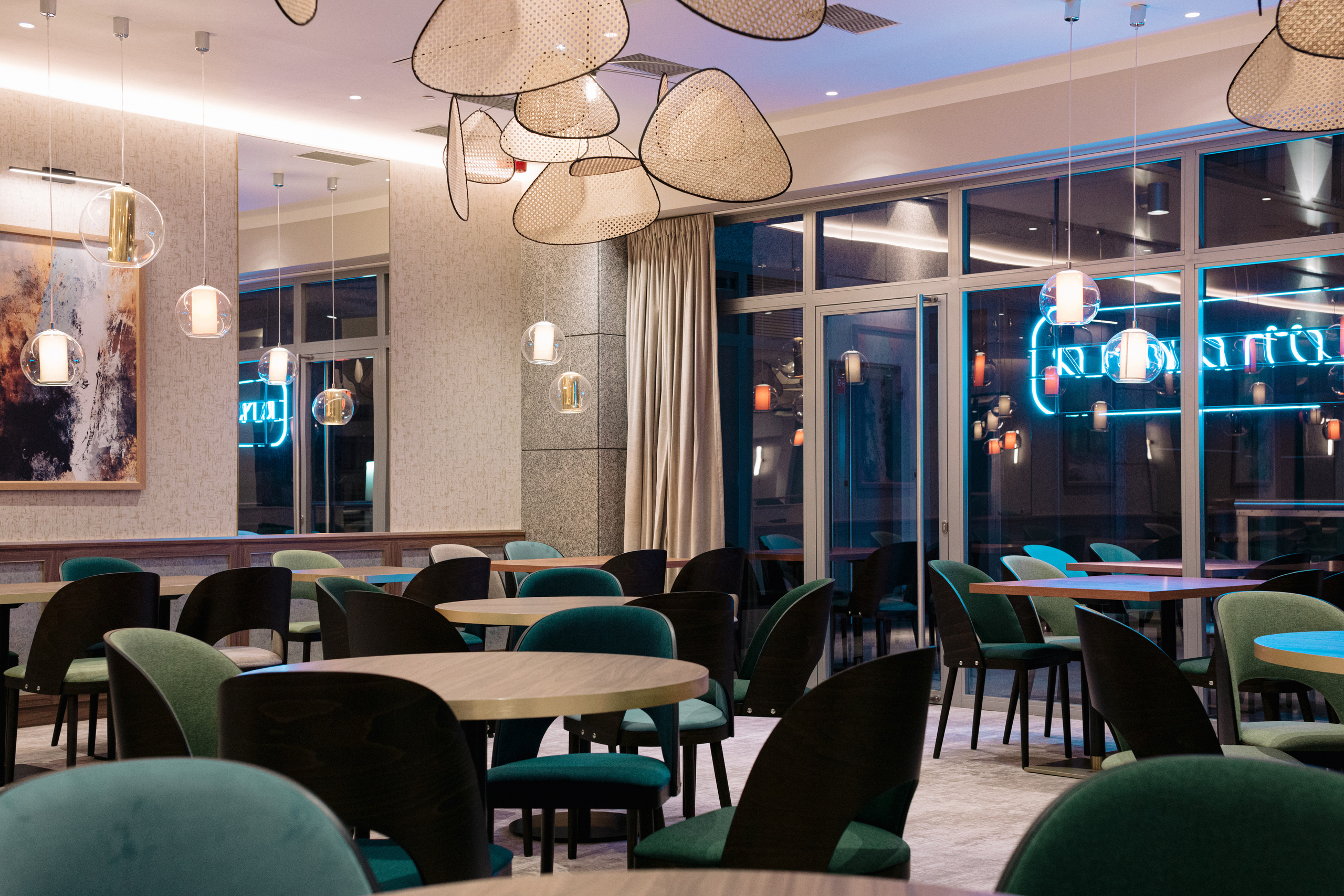 Interjers & nekustamais īpašums. BELLOW US FOTOGRĀFS RĪGA