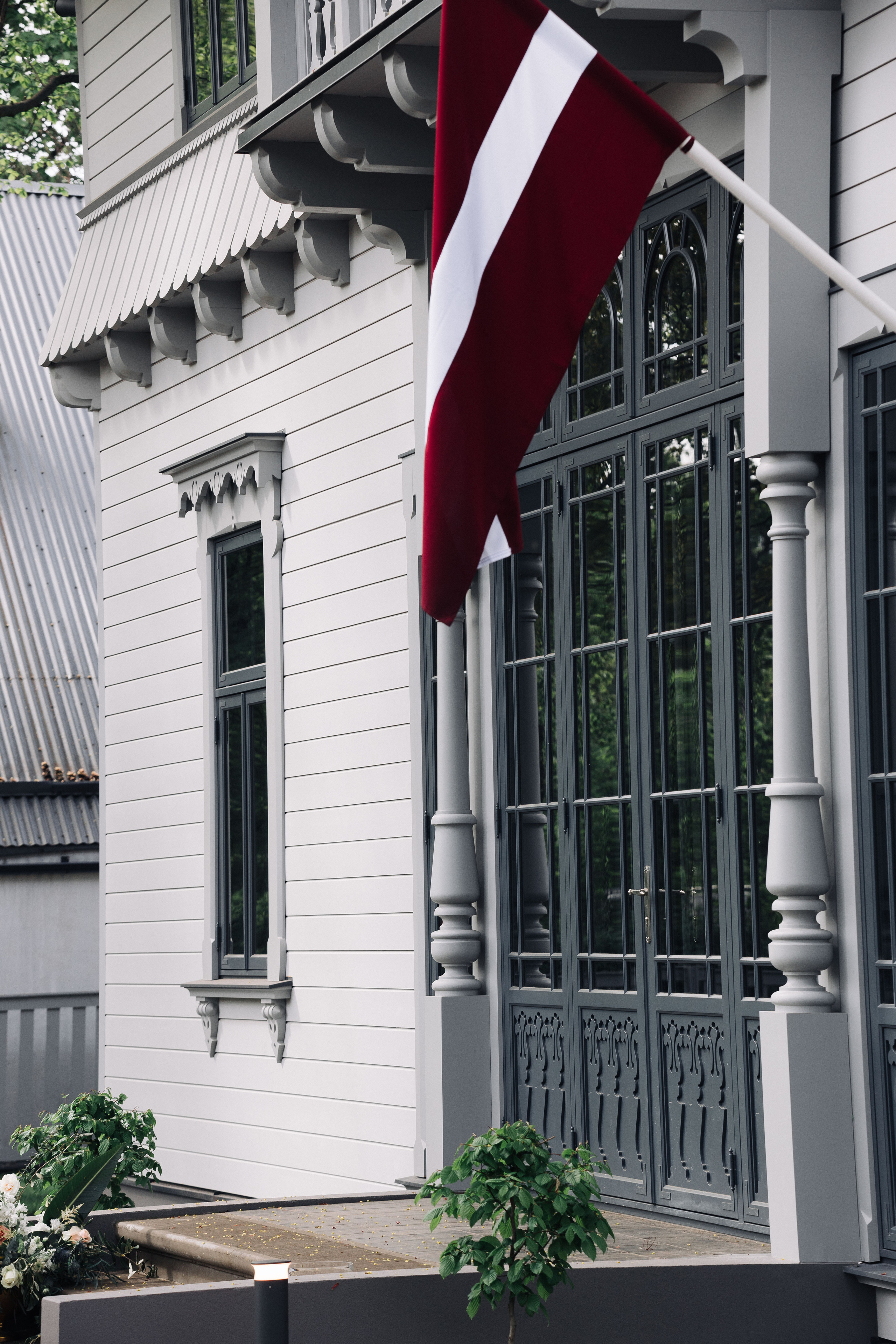 Interjers & nekustamais īpašums. BELLOW US FOTOGRĀFS RĪGA