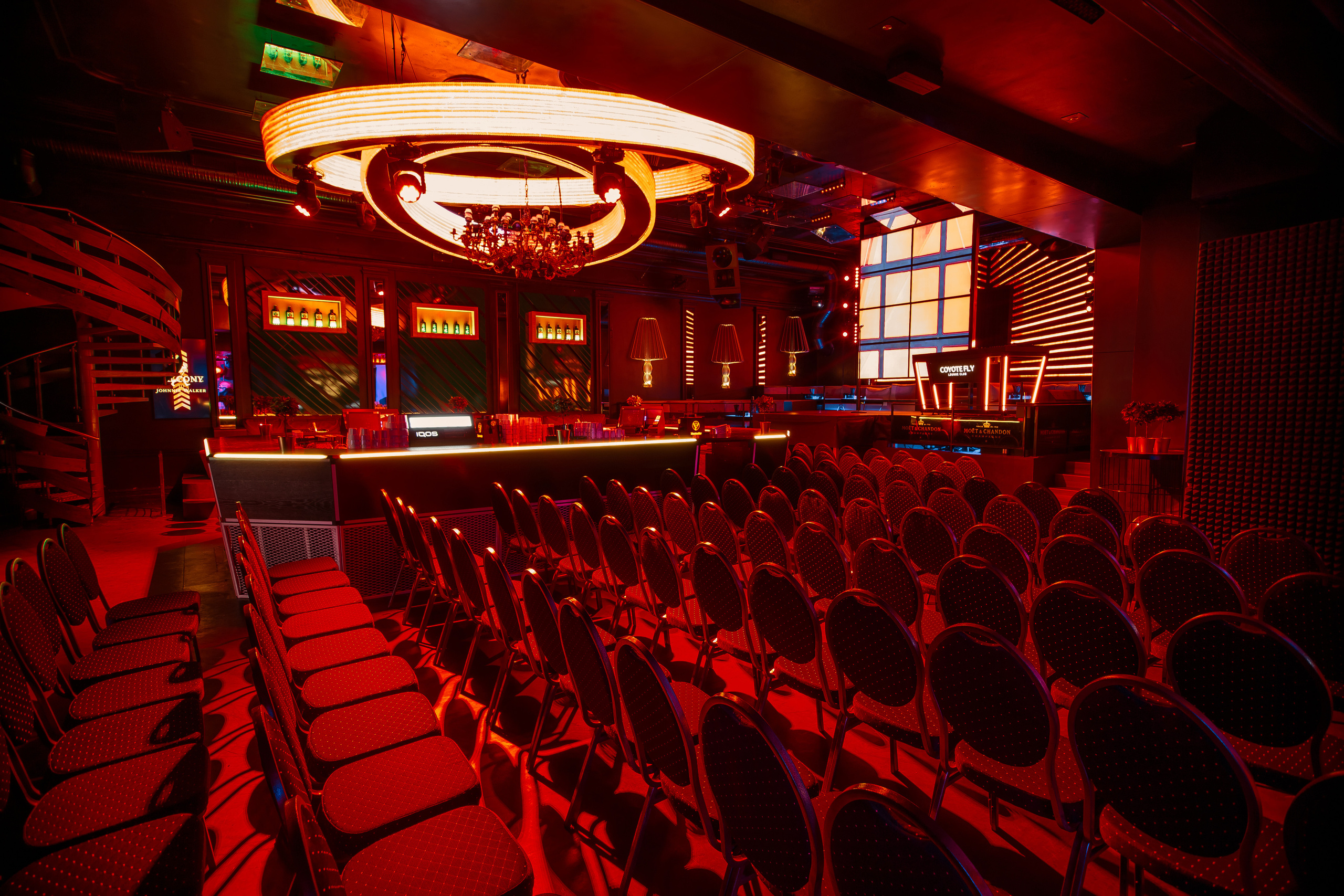 Interjers & nekustamais īpašums. BELLOW US FOTOGRĀFS RĪGA