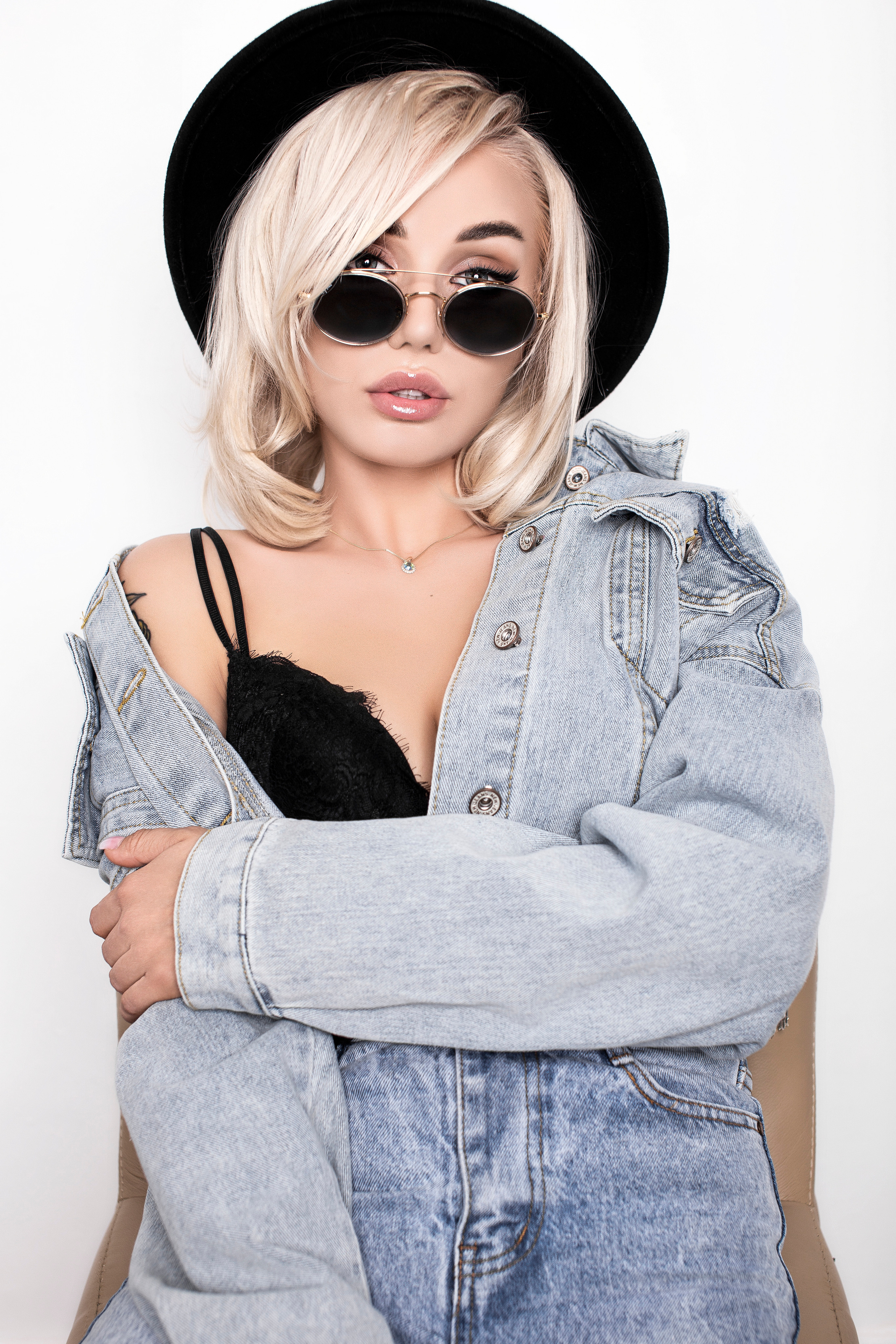 Portreti. BELLOW US FOTOGRĀFS RĪGA