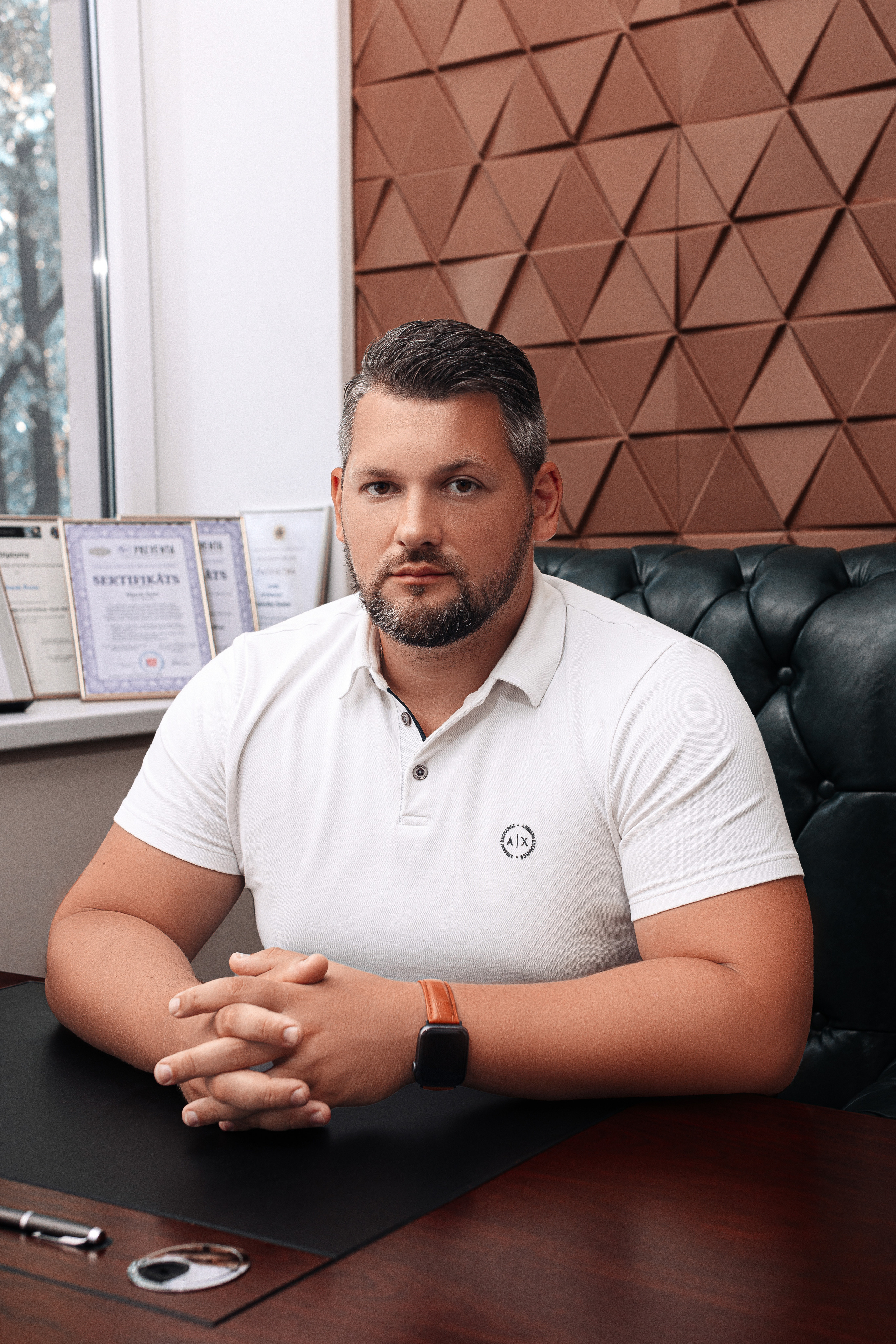 Portreti. BELLOW US FOTOGRĀFS RĪGA