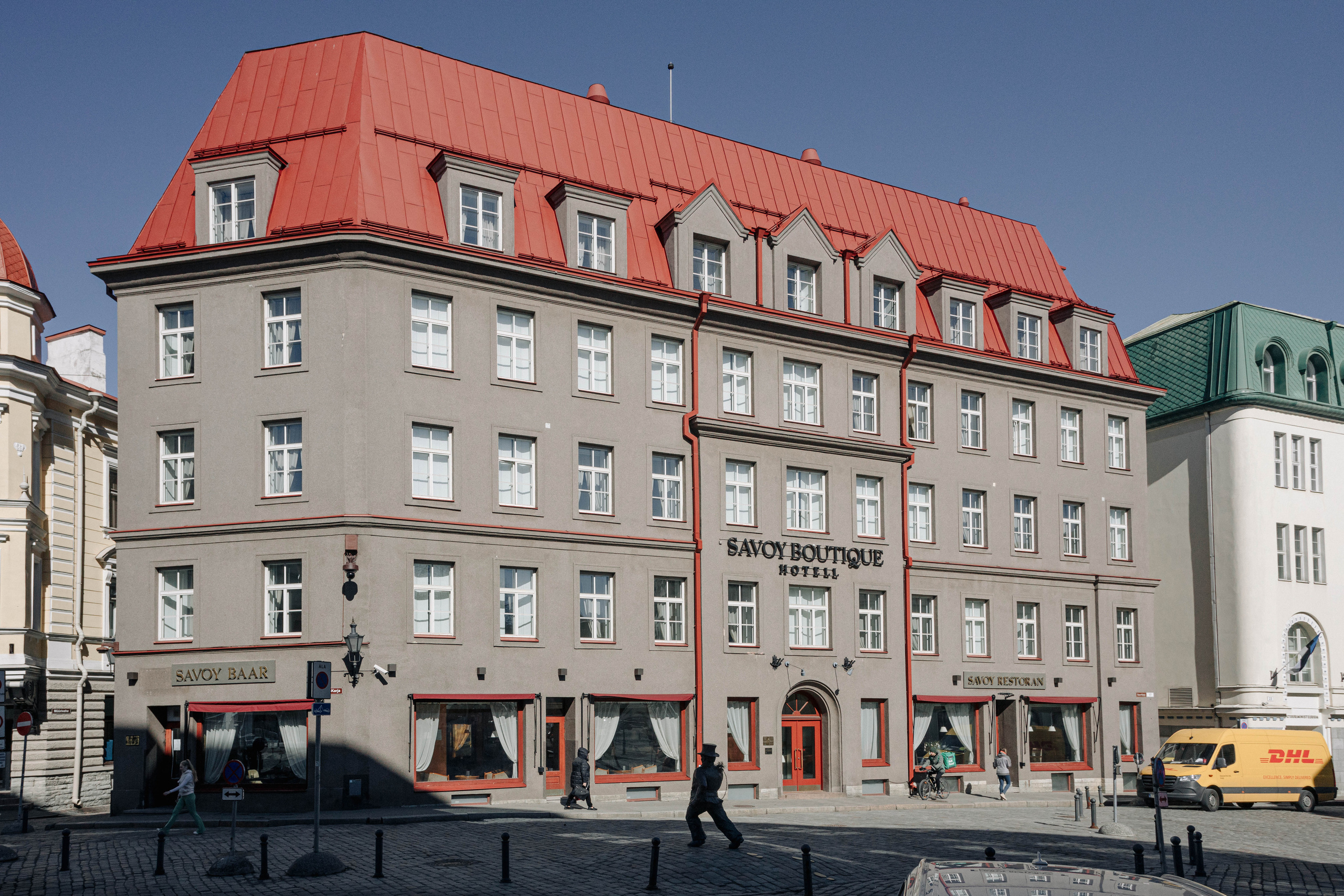 Interjers & nekustamais īpašums. BELLOW US FOTOGRĀFS RĪGA