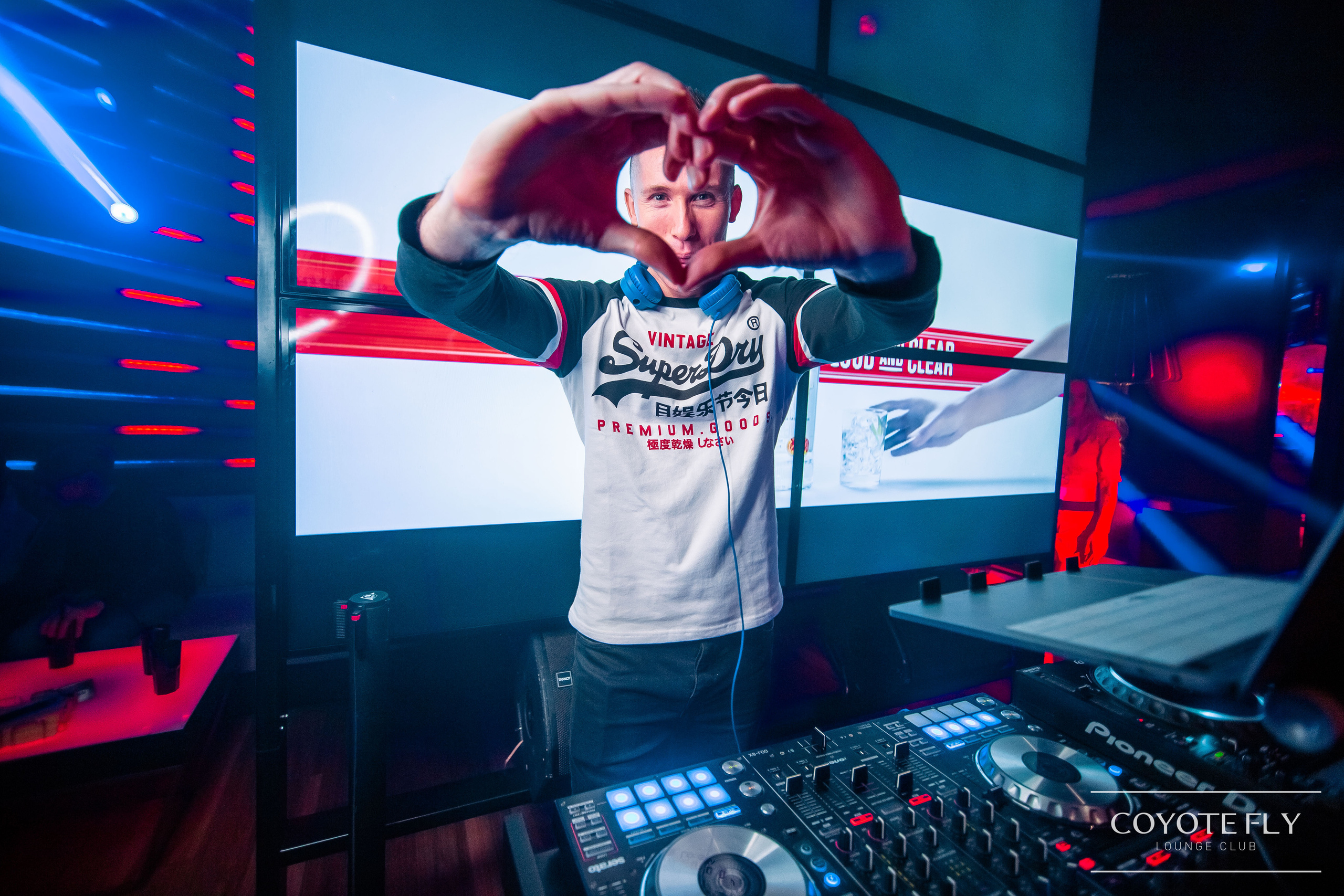 Pasākumi un naktsklubi. BELLOW US FOTOGRĀFS RĪGA