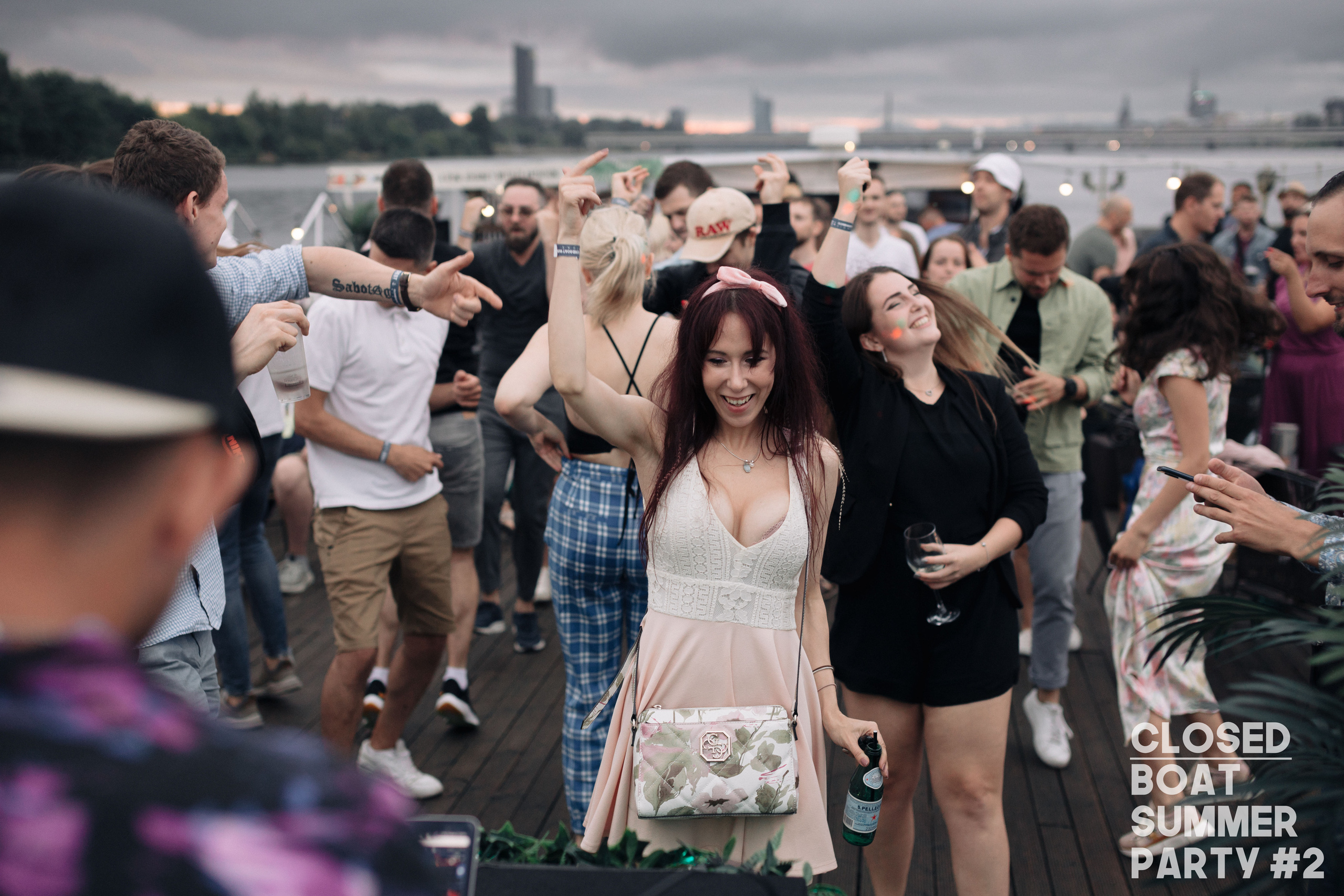 Pasākumi un naktsklubi. BELLOW US FOTOGRĀFS RĪGA