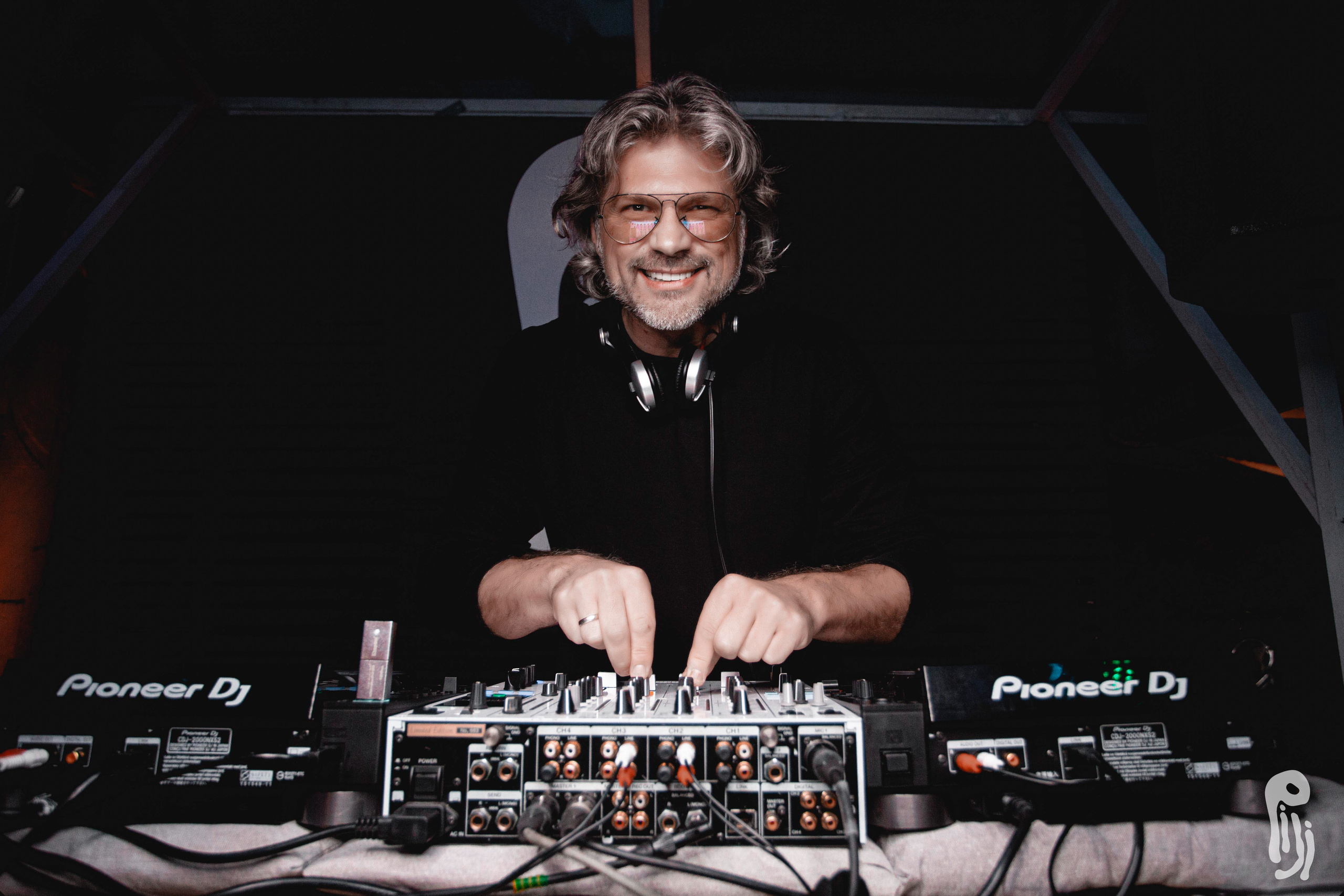 Pasākumi un naktsklubi. BELLOW US FOTOGRĀFS RĪGA