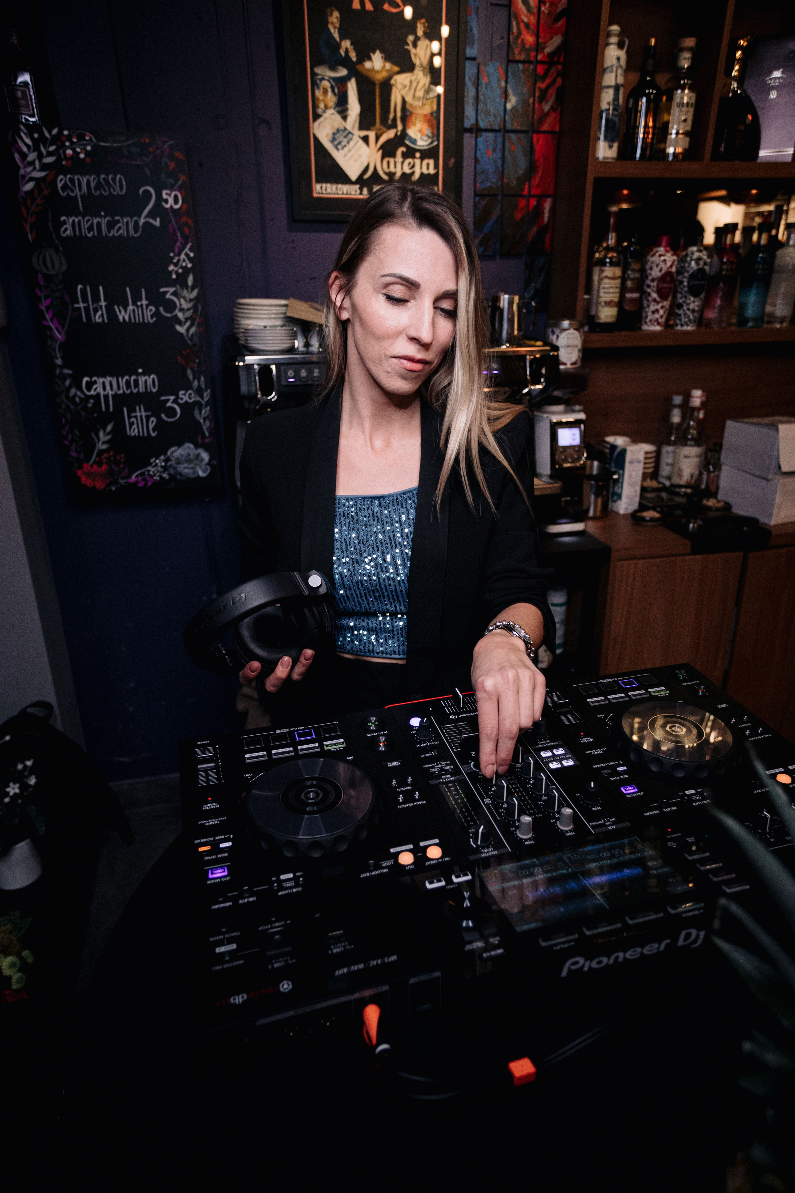 Pasākumi un naktsklubi. BELLOW US FOTOGRĀFS RĪGA