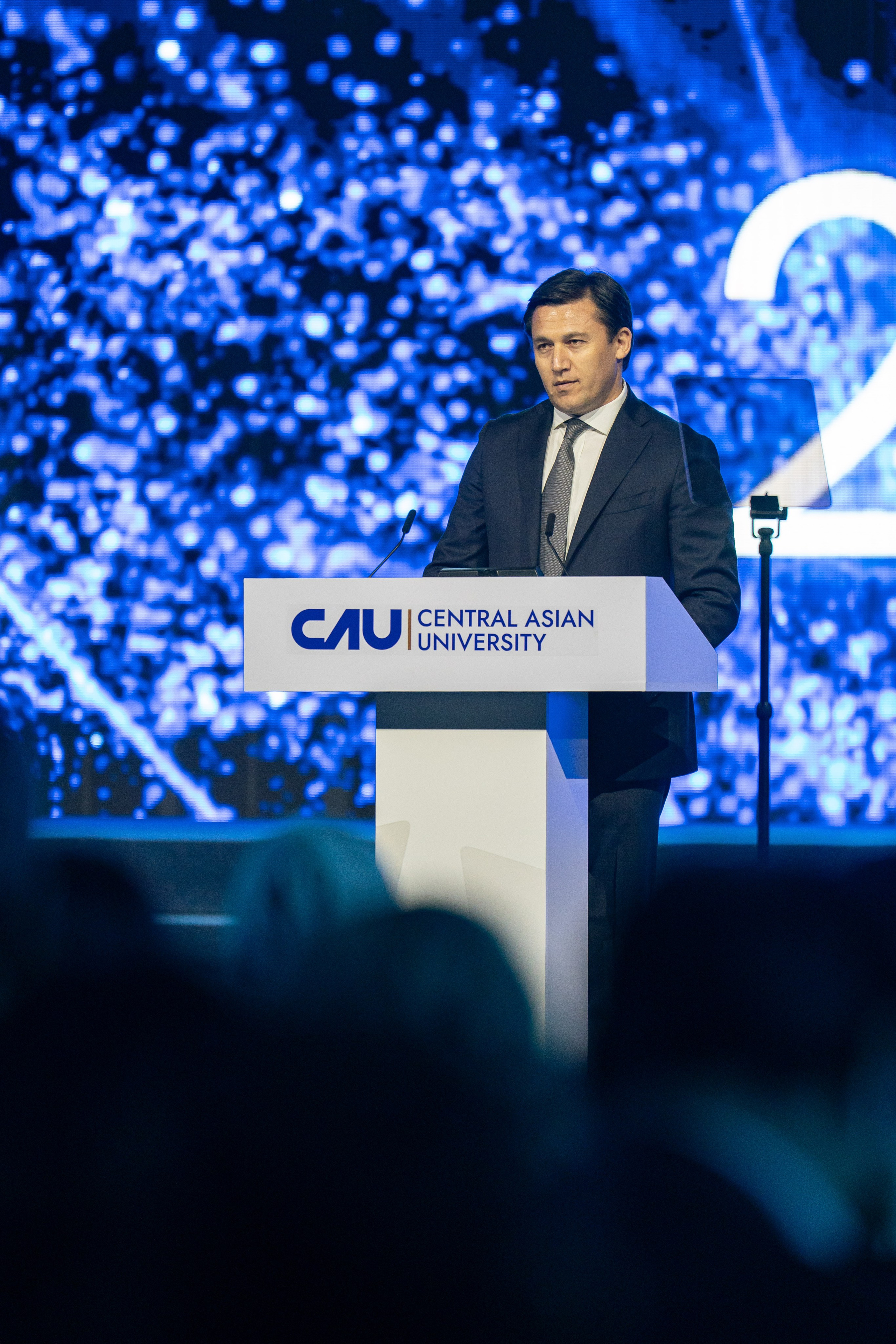 Как Central Asian University провёл одну из самых ярких выпускных церемоний. Георгий Намазов | Фотограф в Ташкенте