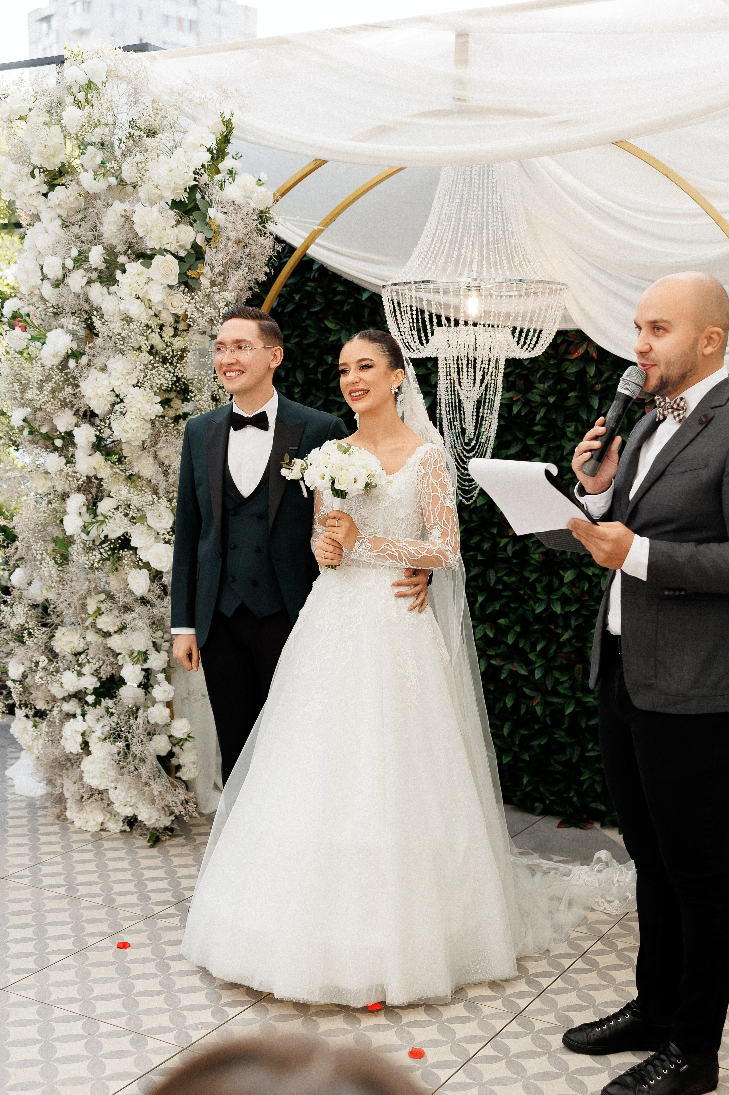 Serghei & Erica — Queen Residence. Servicii Foto și Video 067188353