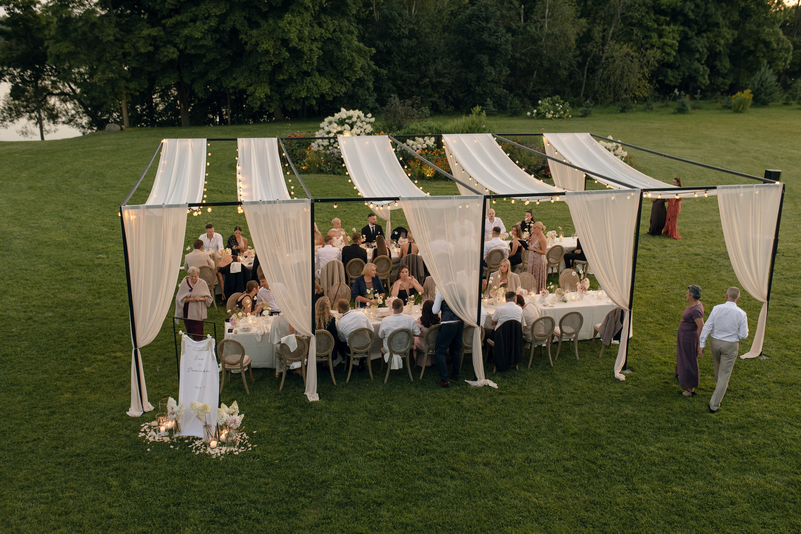 Ema Dominykas. Wedding photographer Ana Stockune