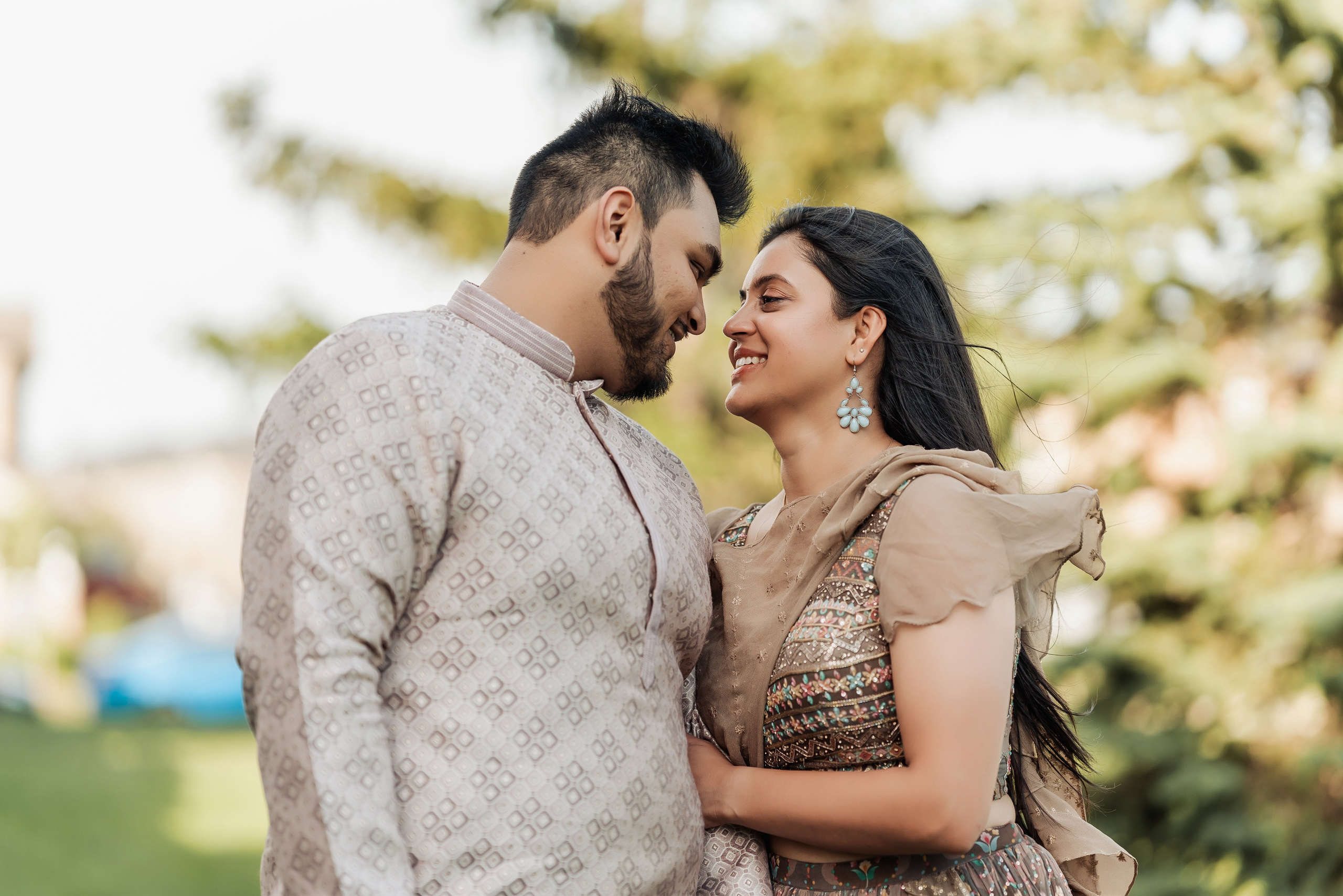 Darshil & Shailja. Wedding Photographer & Cinematographer studios