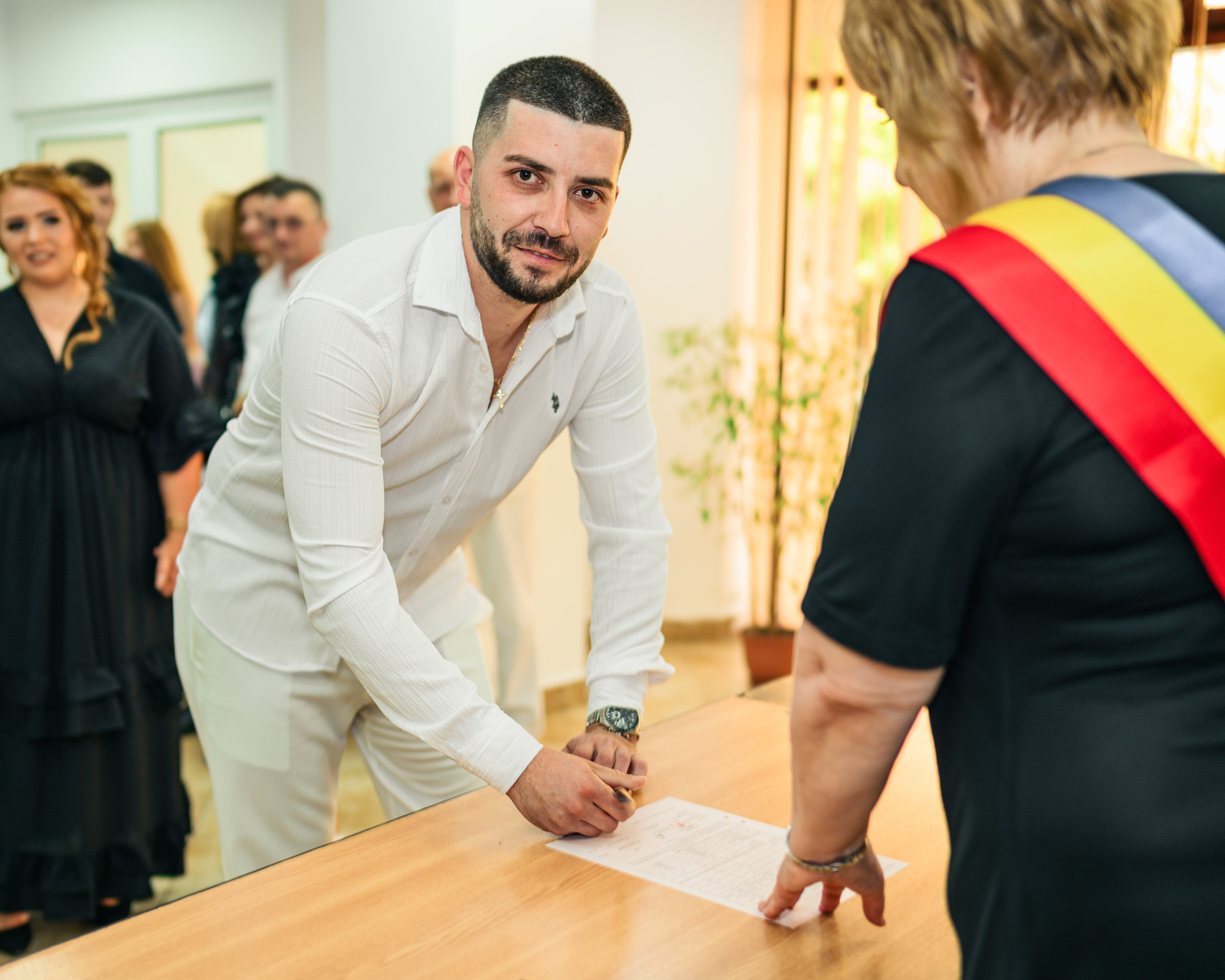 Cununie Civila — Sorin & Claudia. Fotograf de Sport, Portret, Produs, Corporate, Cultural și Evenimente în Galați | Valentin Stanciu
