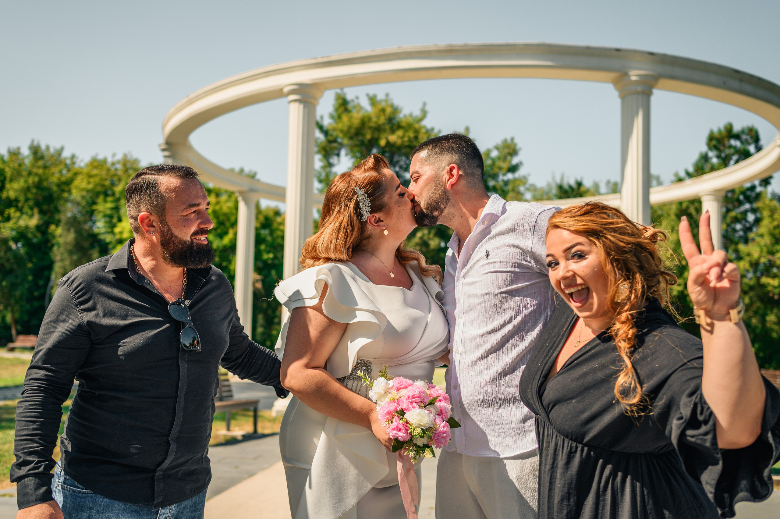 Cununie Civila — Sorin & Claudia. Fotograf de Sport, Portret, Produs, Corporate, Cultural și Evenimente în Galați | Valentin Stanciu