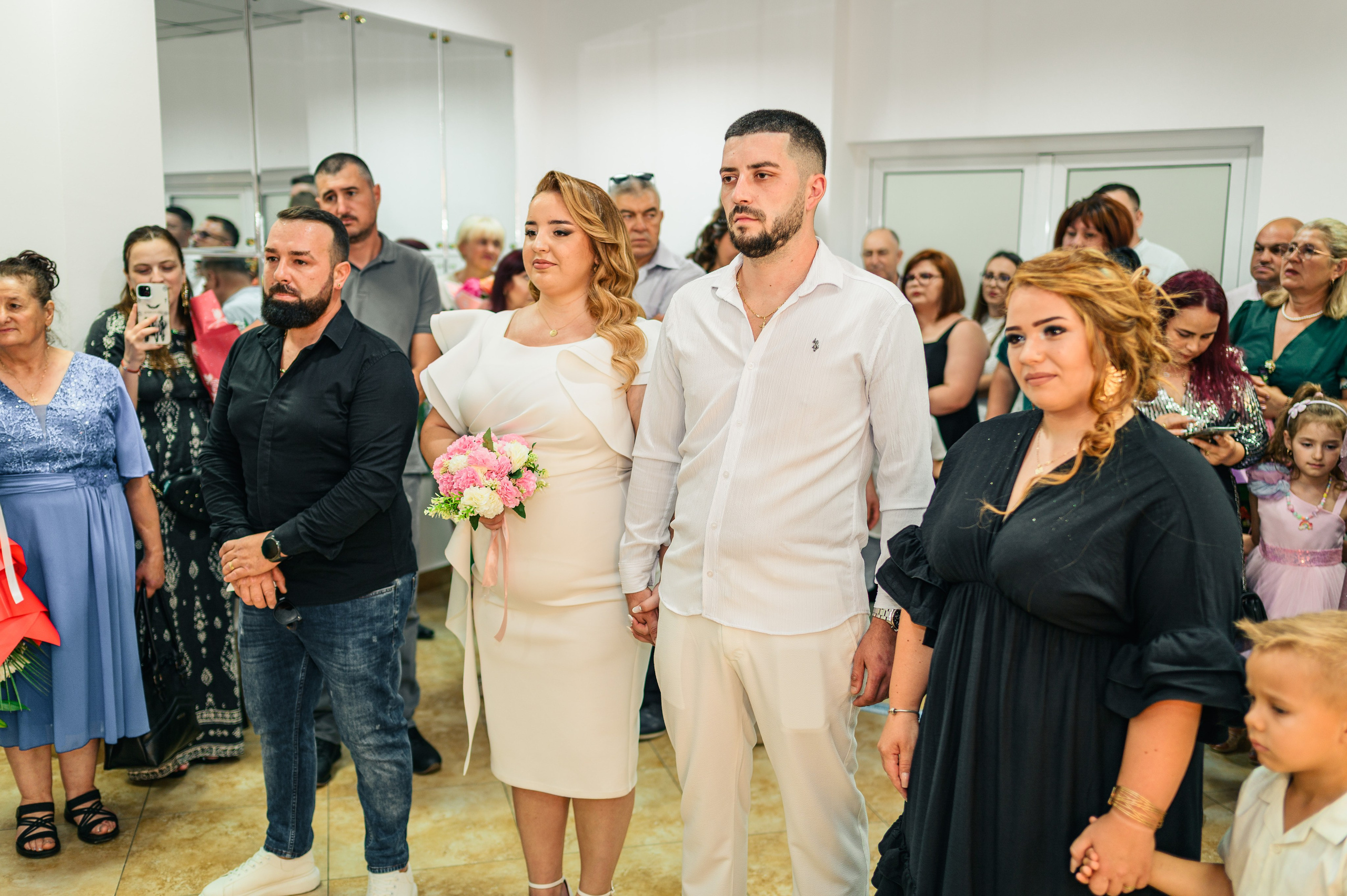 Cununie Civila — Sorin & Claudia. Fotograf de Sport, Portret, Produs, Corporate, Cultural și Evenimente în Galați | Valentin Stanciu