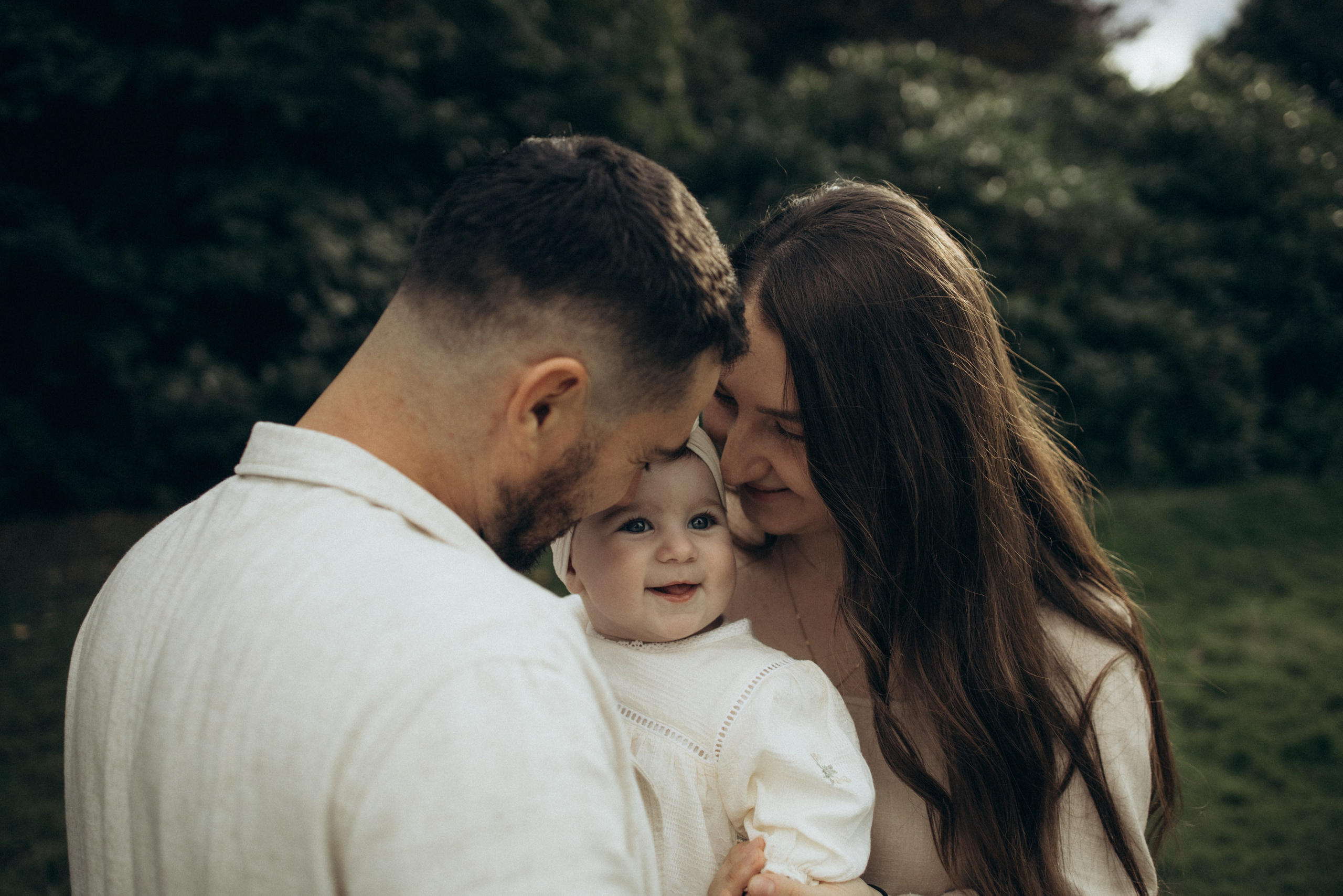 Pergola gardens. Photographer in Milton Keynes, Northampton & London — Wedding, Family & Portrait Photography