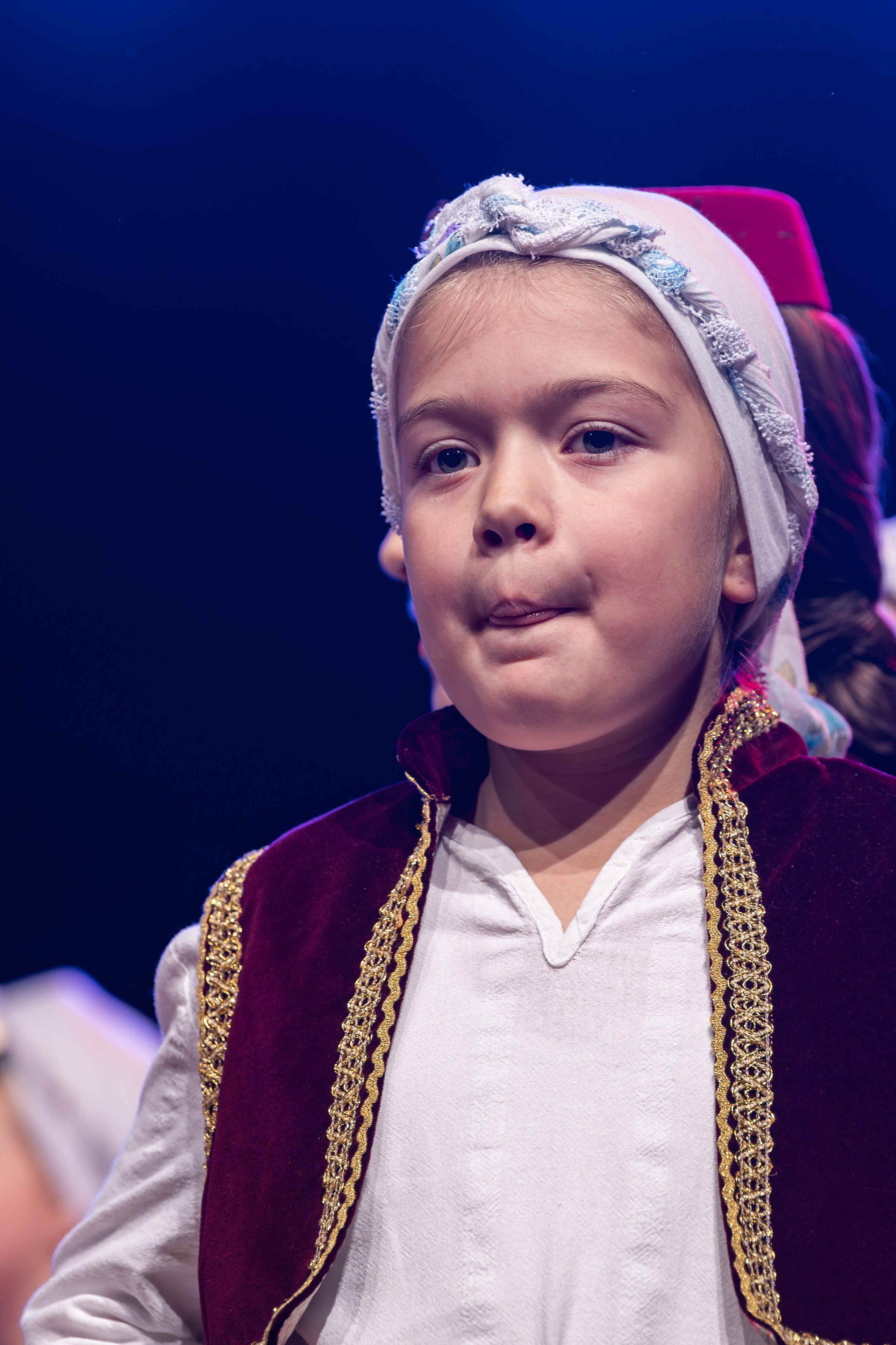 Folklorni koncert RKUD Proleter — Dom Mladih. Namir Čomaga — fotograf iz Sarajeva, portreti, tradicija i kultura u fokusu objektiva