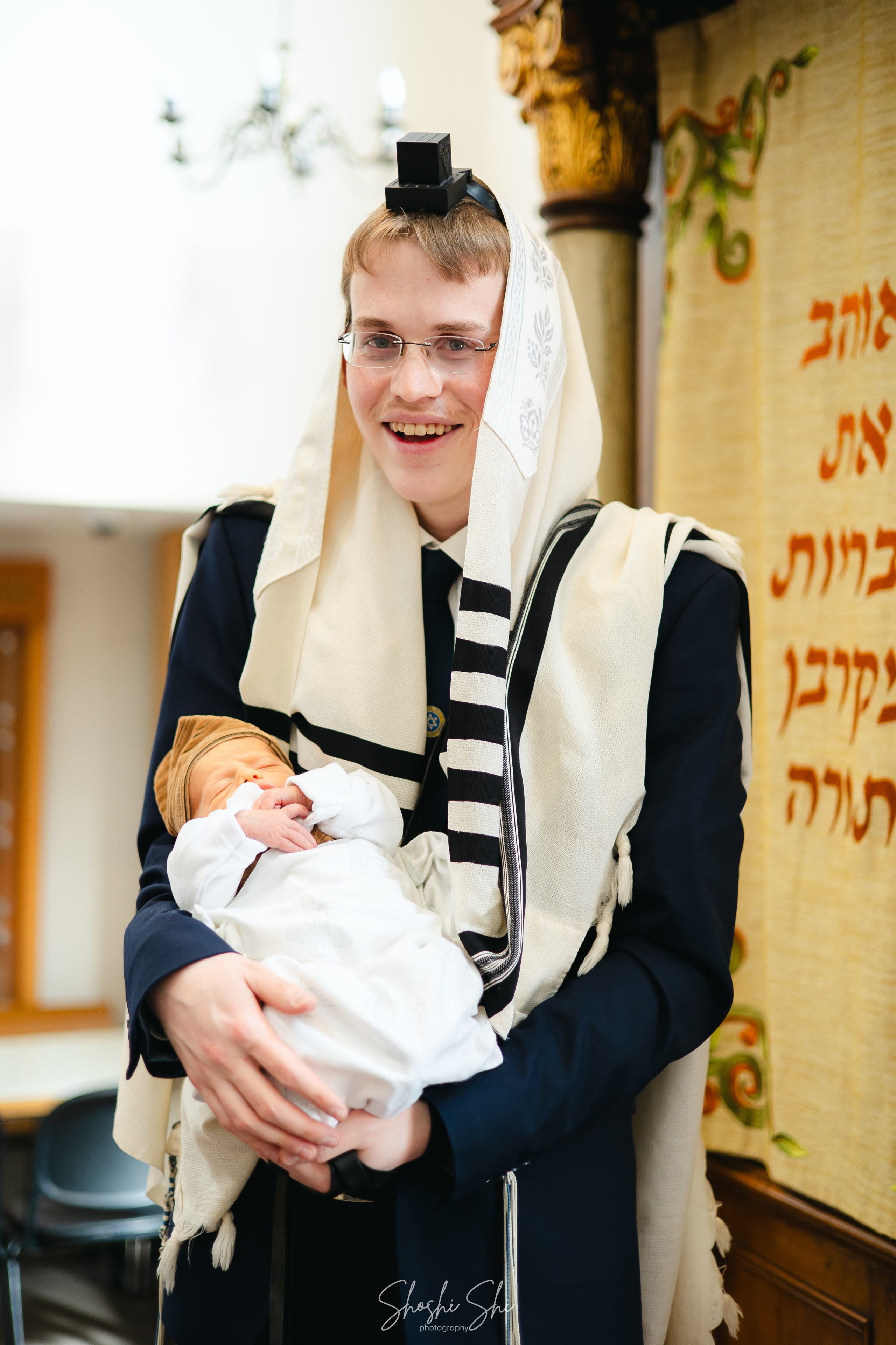 BRIT TWINS. Https://shi-photo.com/