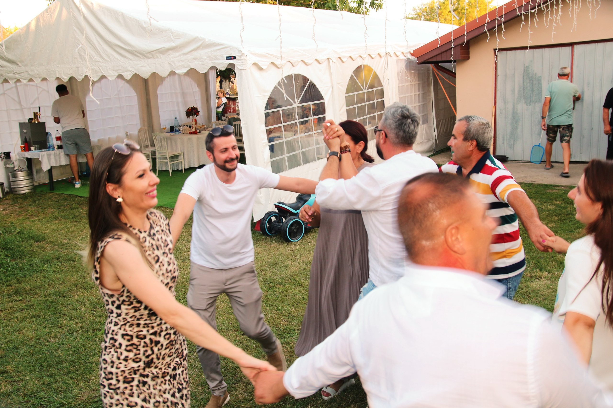 BYZO MEDIA. PETRU BYZO - family and children photographer in ROMANIA