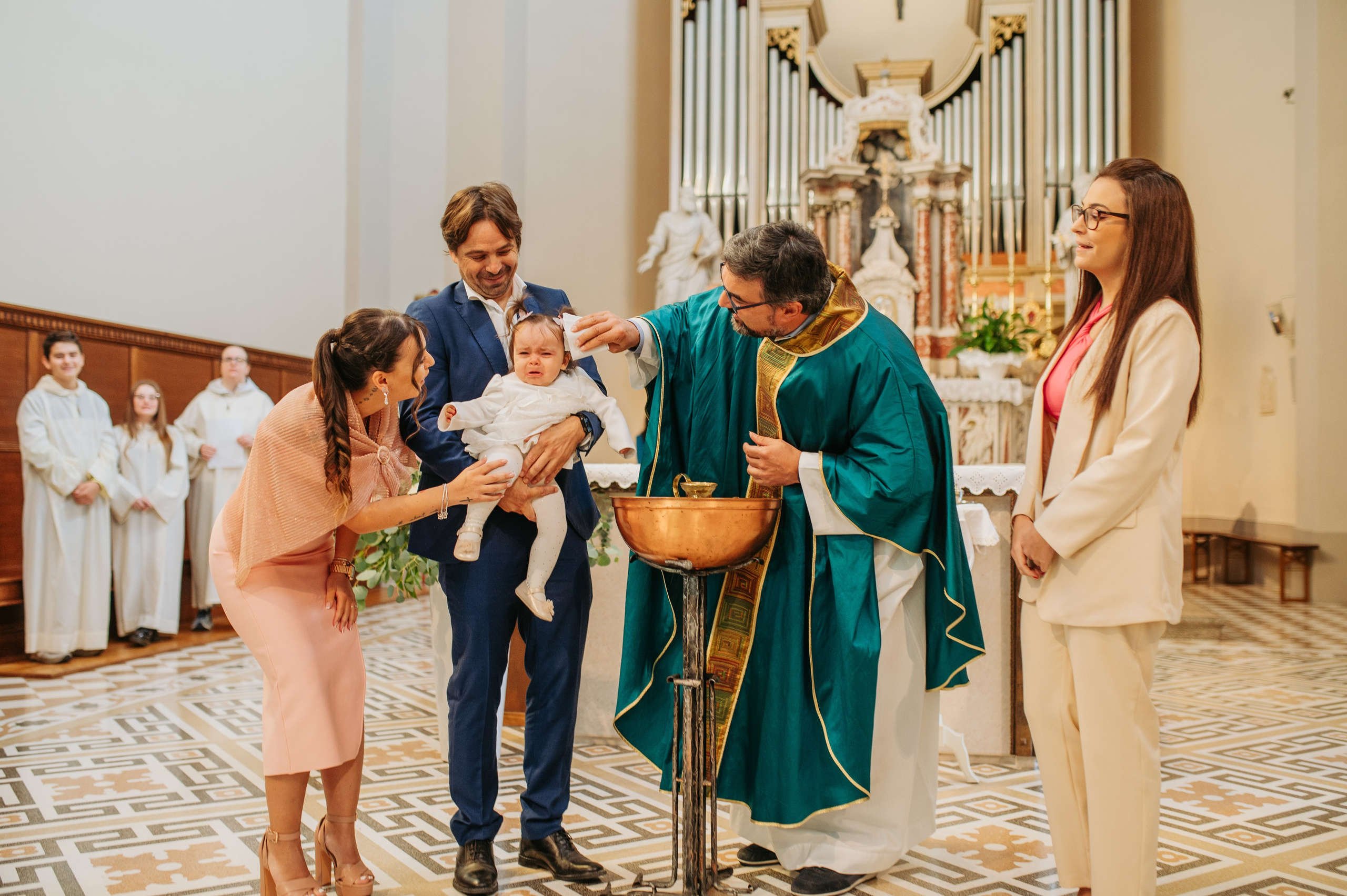 Baptism. Bianca Gabor Photography