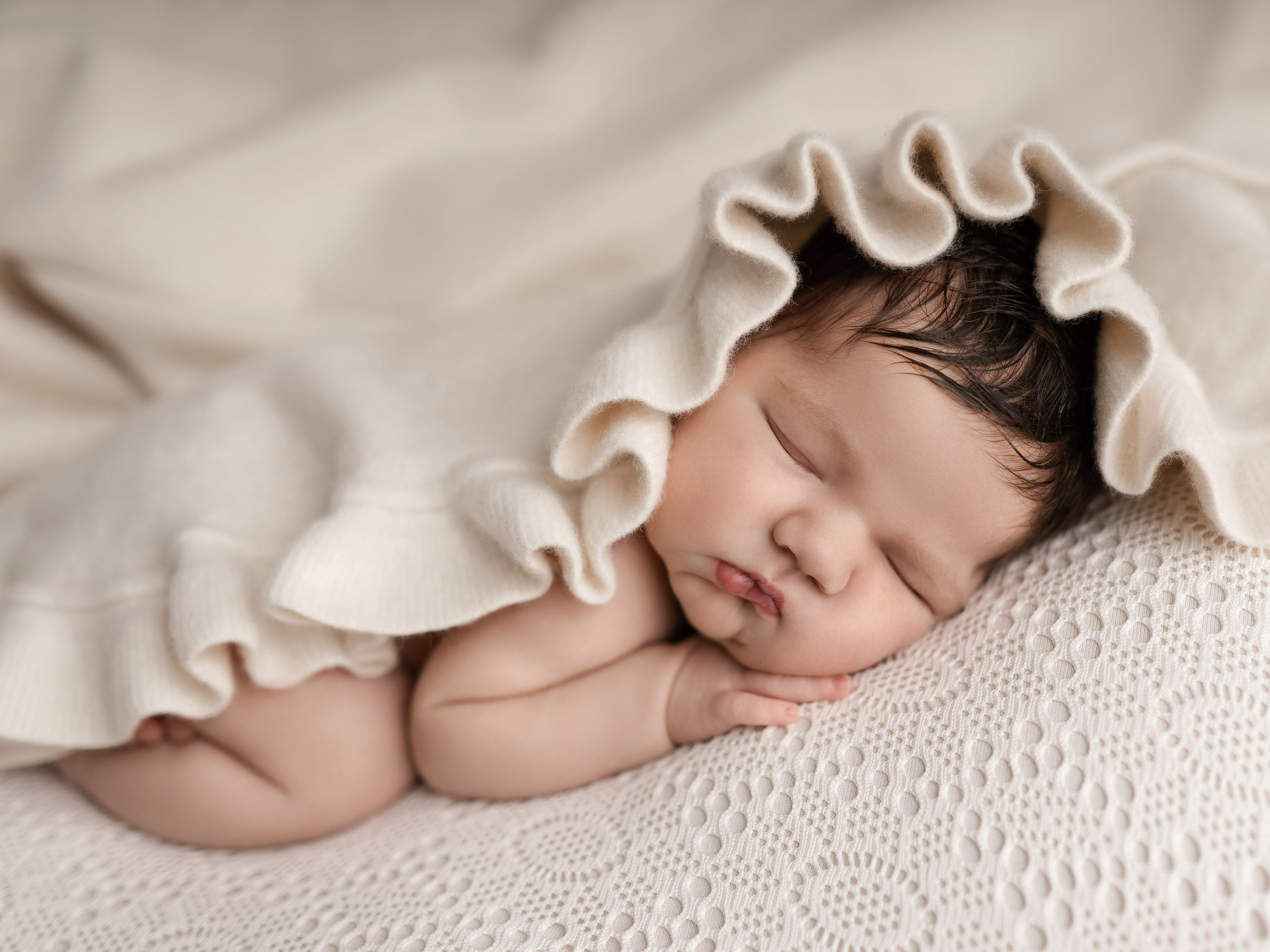 Esu Aleksandra naujagimių ir kudikių fotografė iš Vilniaus