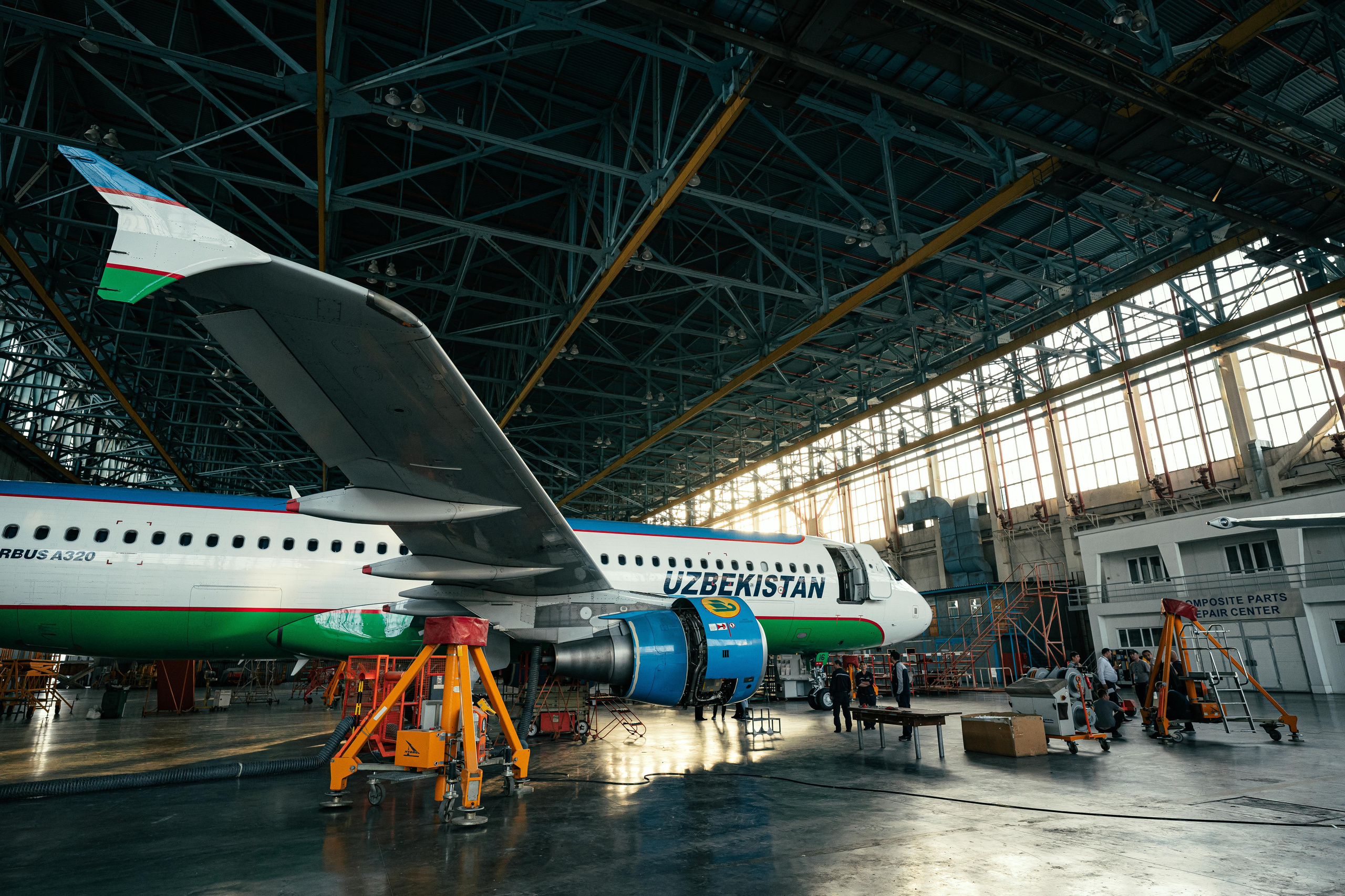 Uzbekistan Airways Technics. Георгий Намазов | Фотограф в Ташкенте