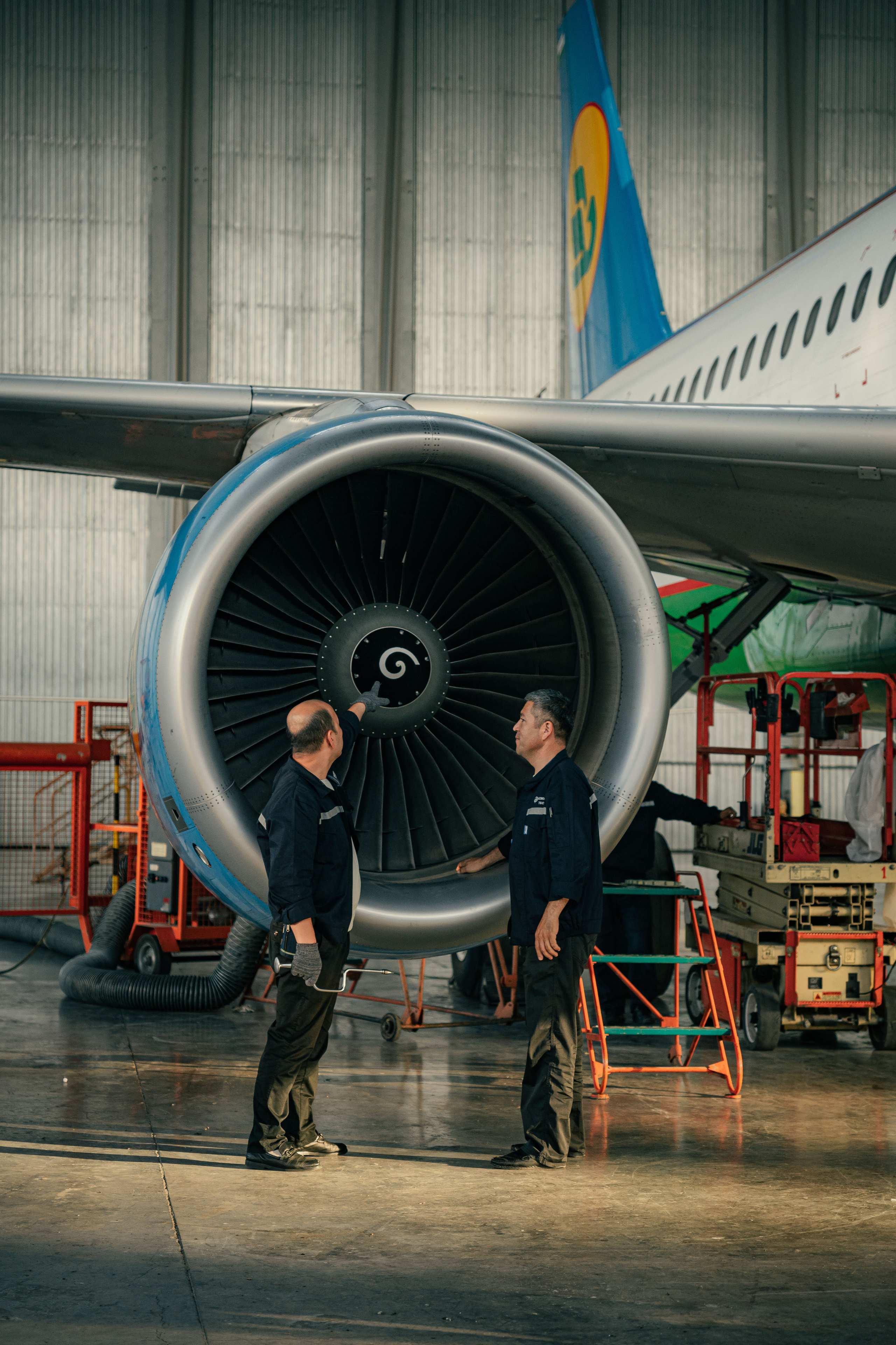 Uzbekistan Airways Technics. Георгий Намазов | Фотограф в Ташкенте