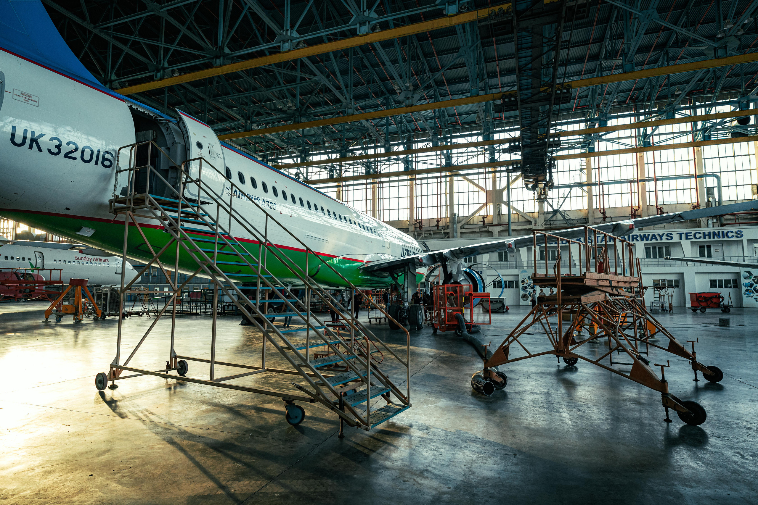 Uzbekistan Airways Technics. Георгий Намазов | Фотограф в Ташкенте