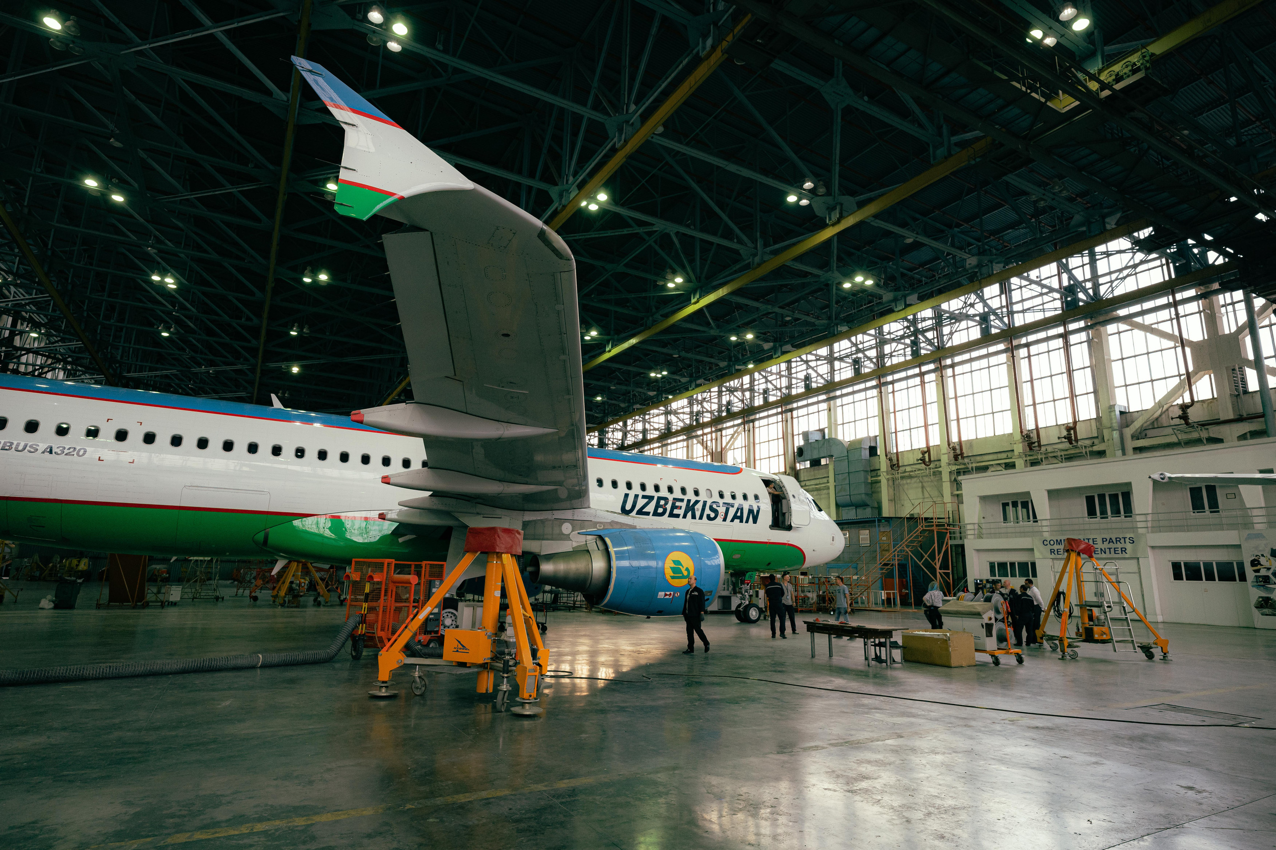 Uzbekistan Airways Technics. Георгий Намазов | Фотограф в Ташкенте