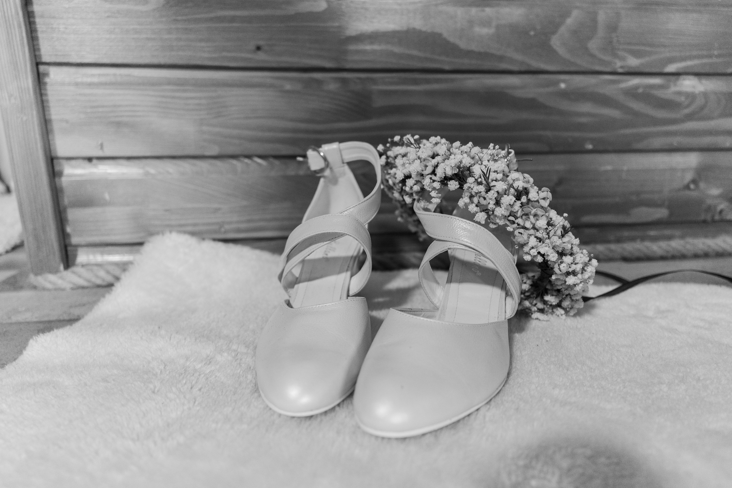 fotograf nuntă videograf nuntă fotograf profesionist nuntă  videografie nuntăservicii foto video nuntă foto video nuntă preț pachet foto video nuntă fotograf și videograf nuntă