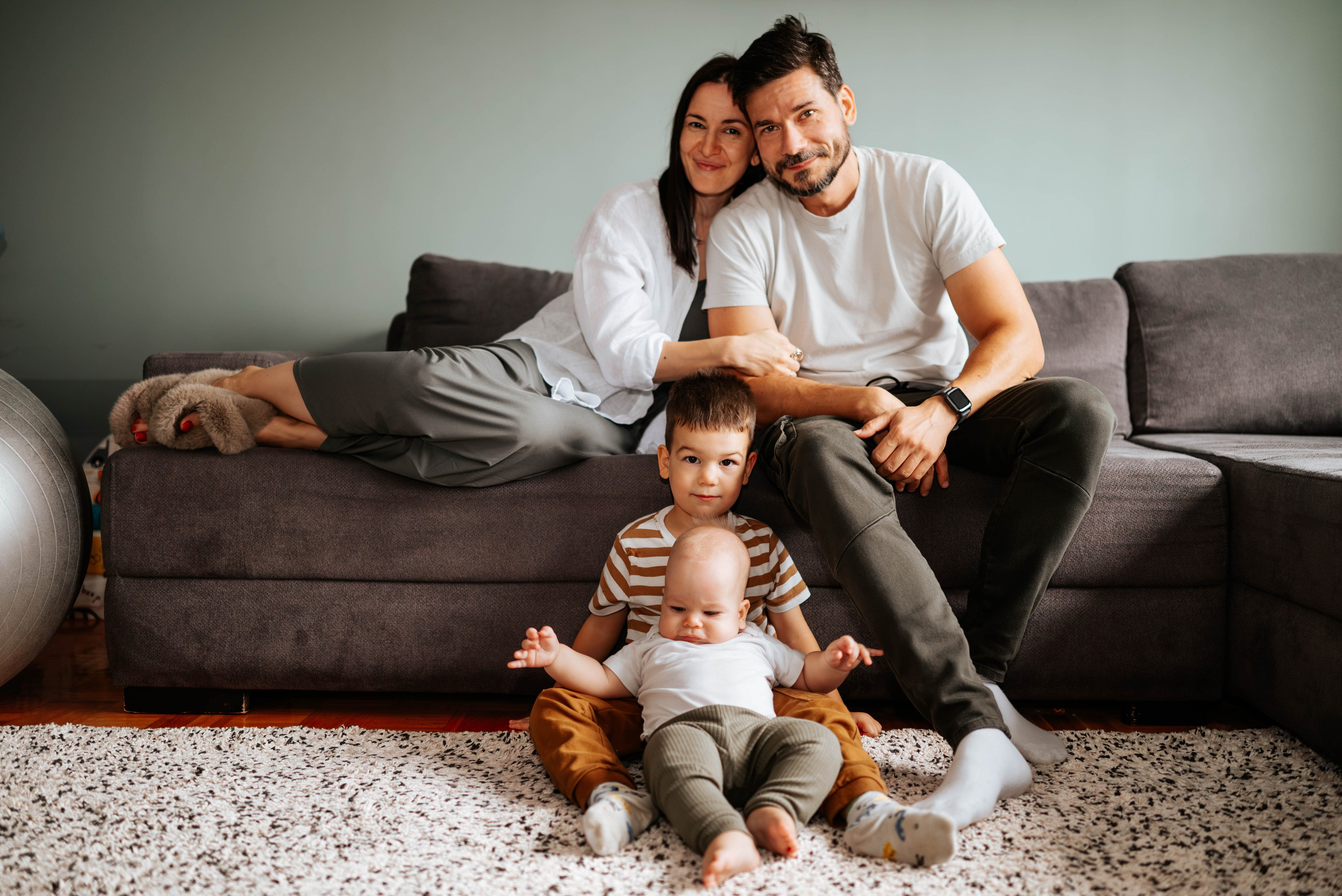 Ivana, Filip, Aljoša i Vanja - porodično fotografisanje. Dečiji i porodični fotograf