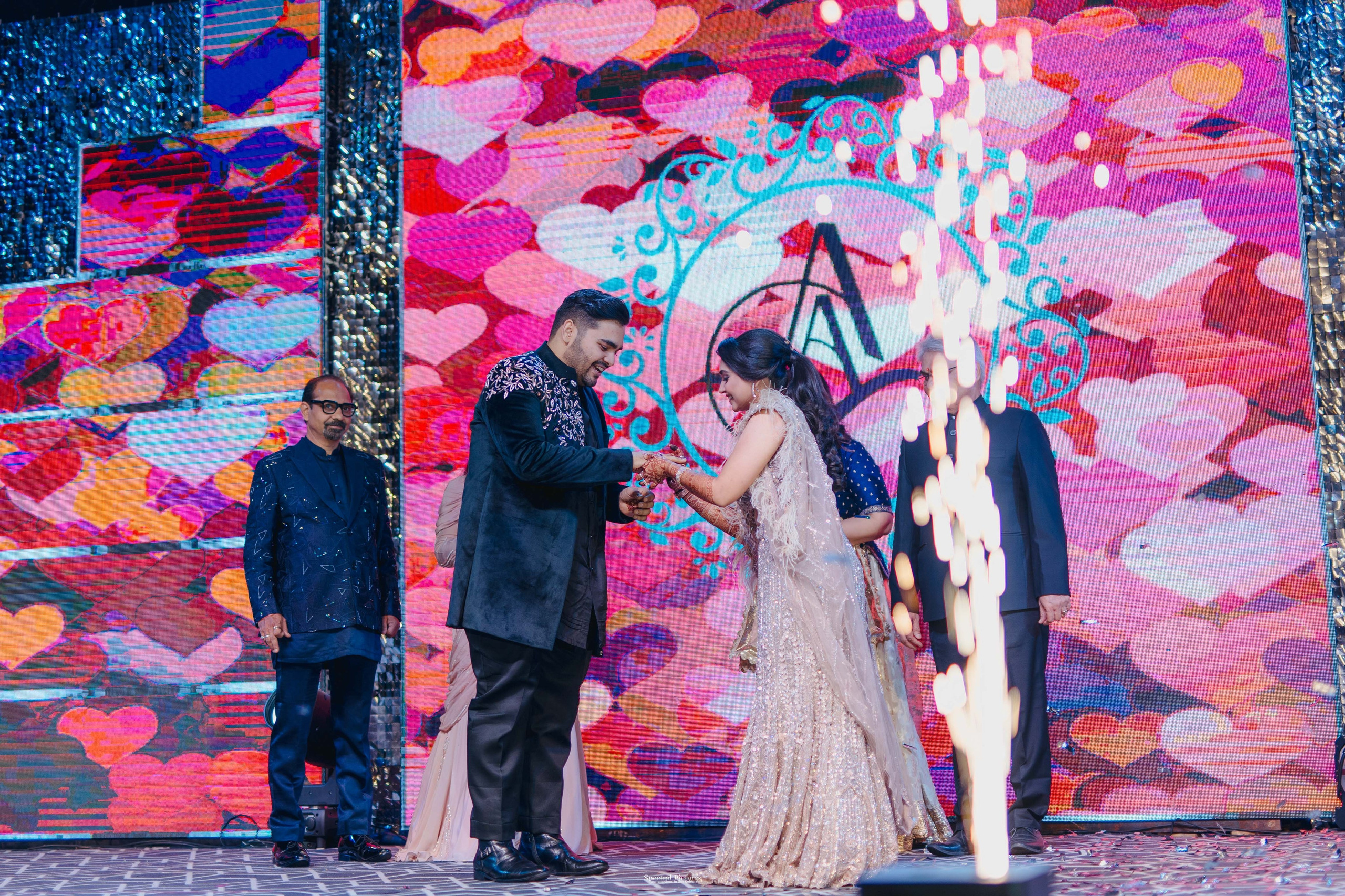 #ADIकीAESHहै