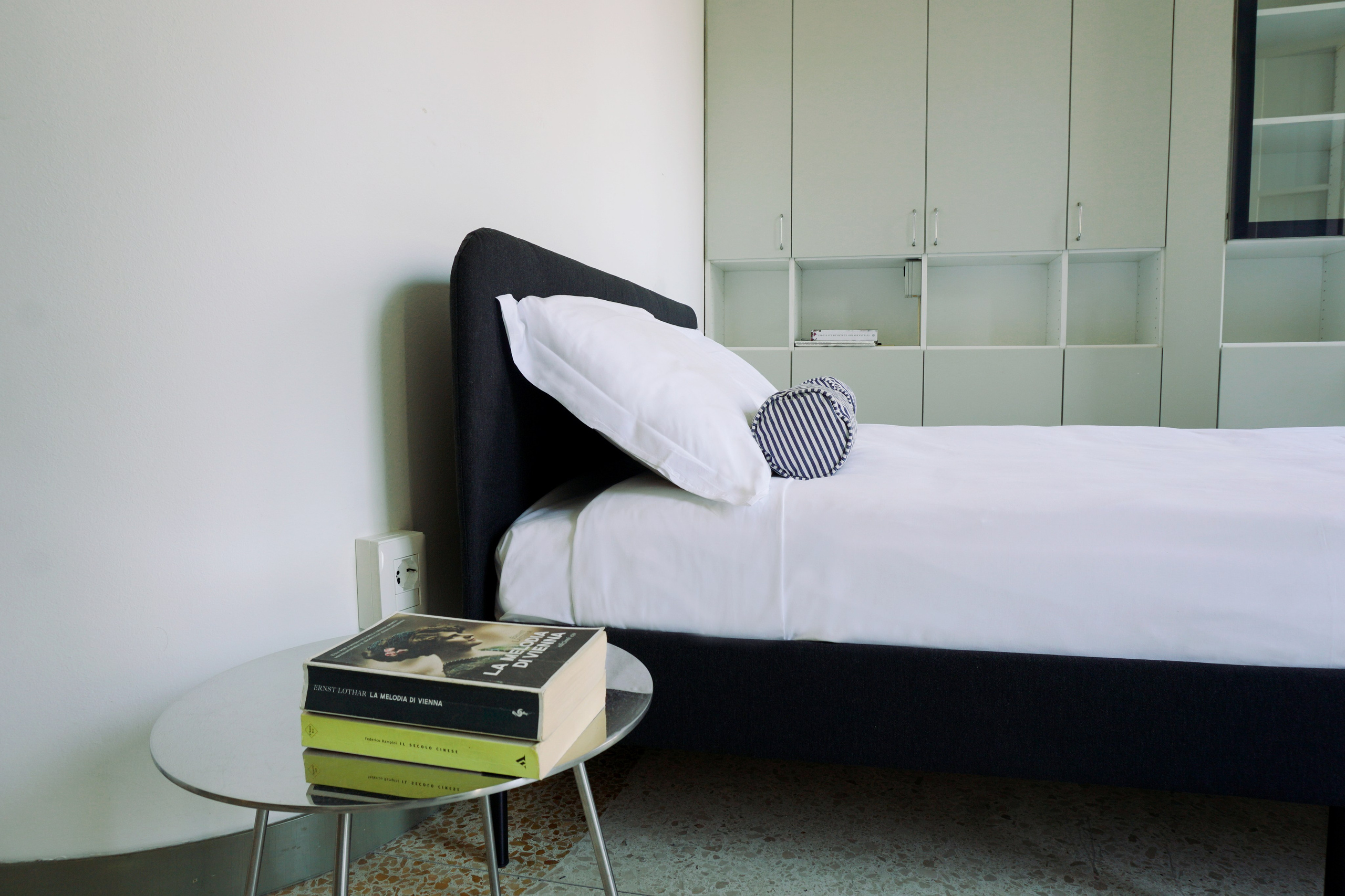 BEAUTY AND COMFORT NEAR MILAN. Photographer e Videographer in Apulia Sokhova Albina