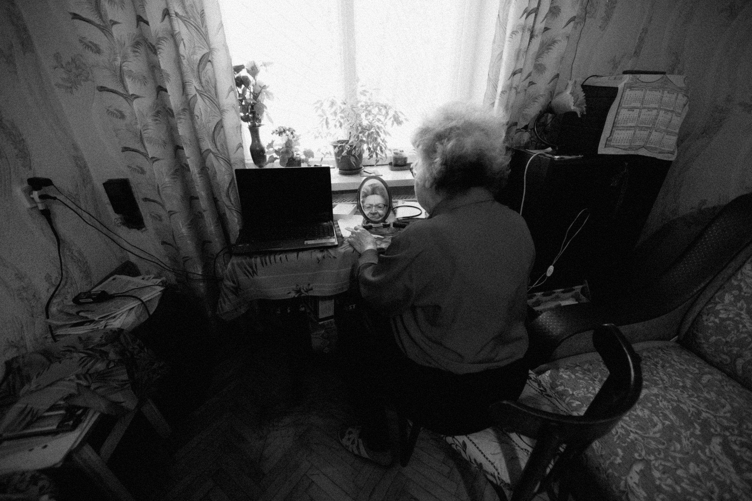 Мятая бумага лиц. Фотограф Андрей Друк