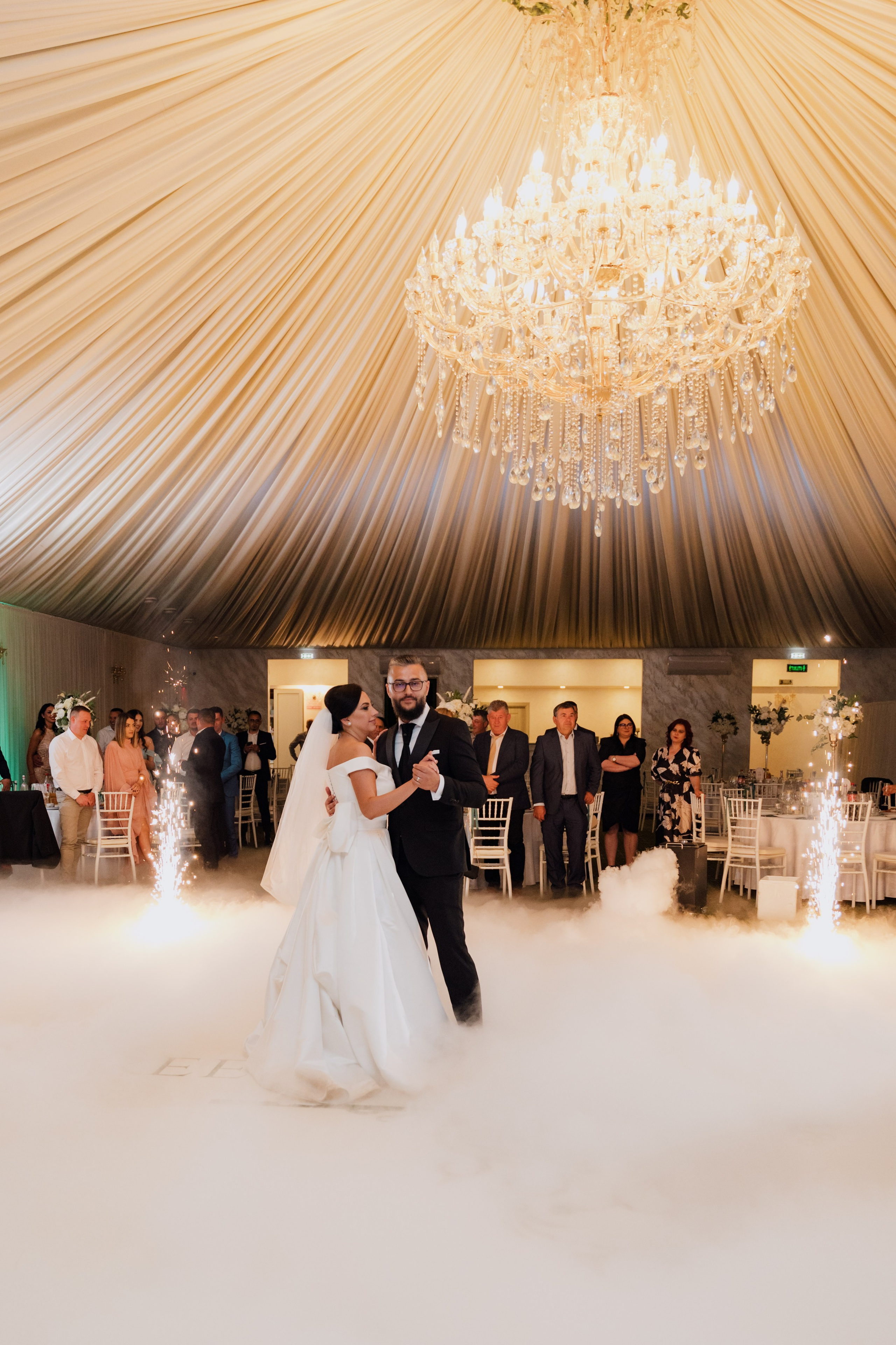 Minodora & Claudiu. Dragosbaciuartphotographer