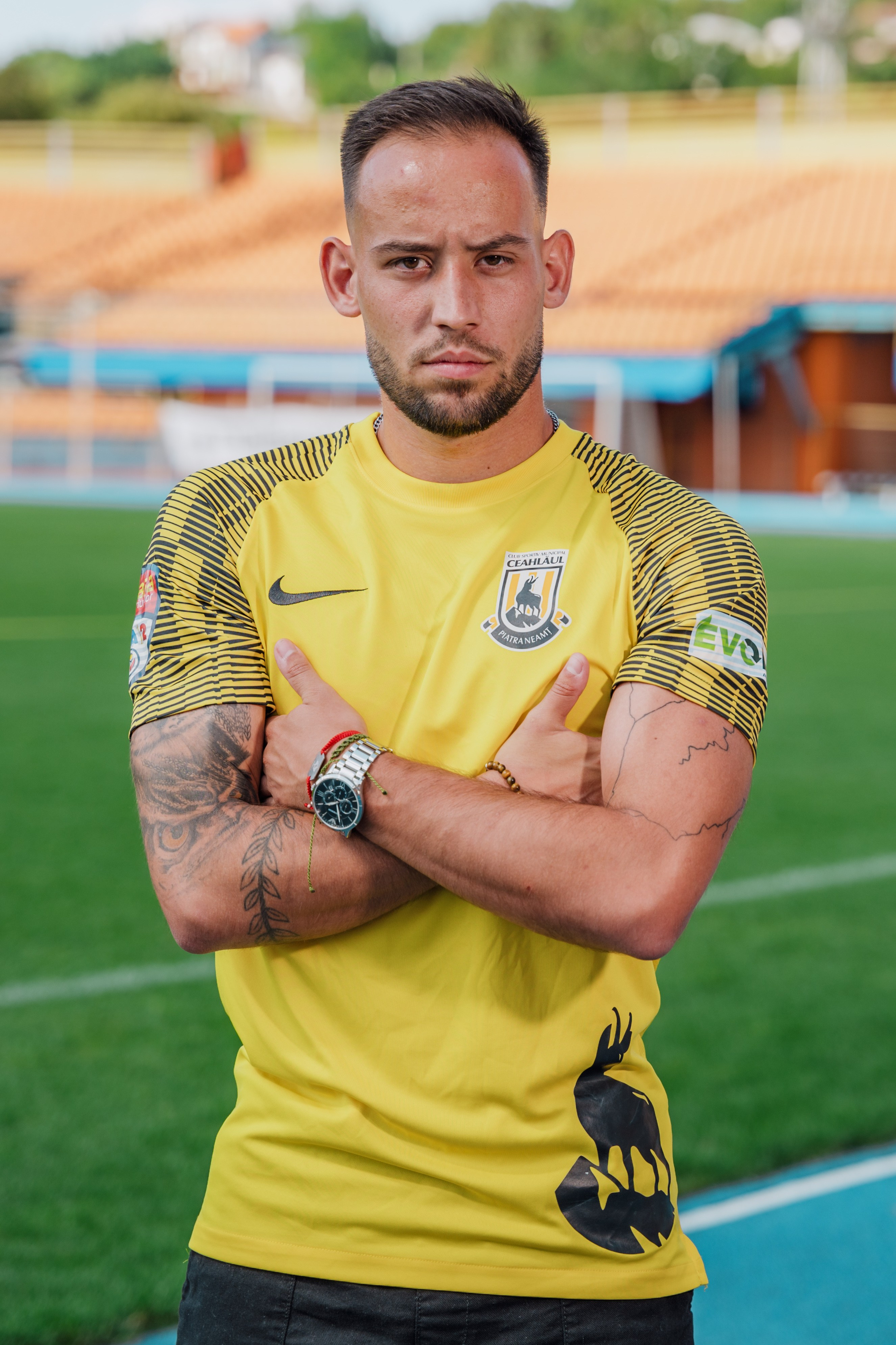 Folha. Dragosbaciuartphotographer