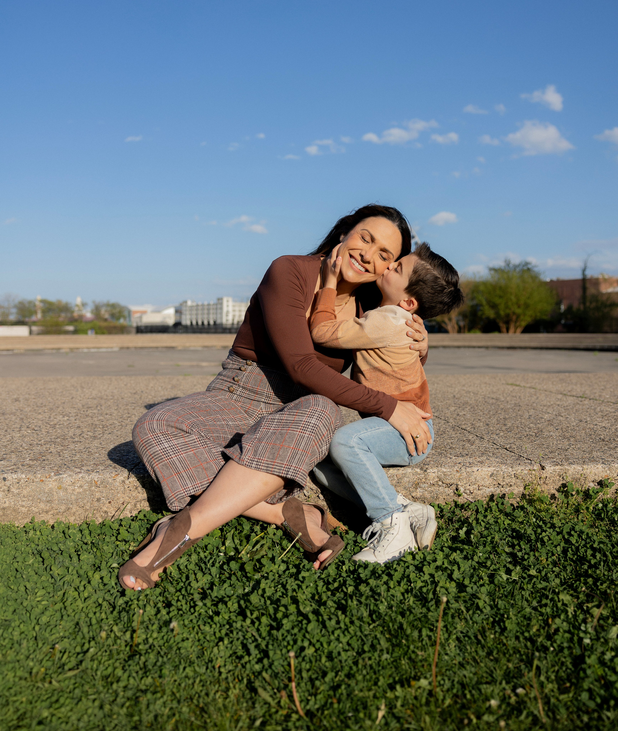 J. Family. Emotional Couples, Proposal, Motherhood & Family Photography in Chicago — Such a Photo