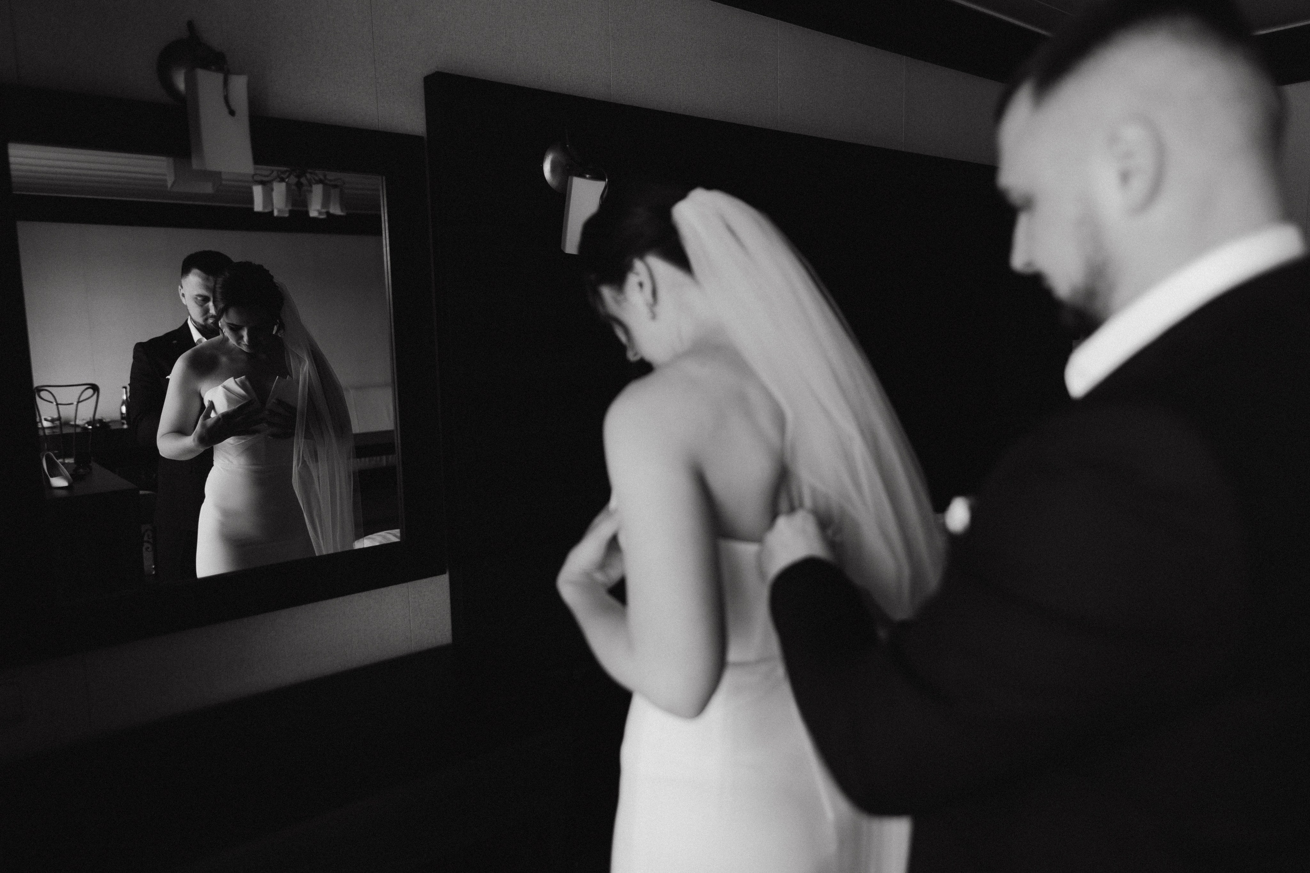 White Wedding. Wedding and Family Photograph