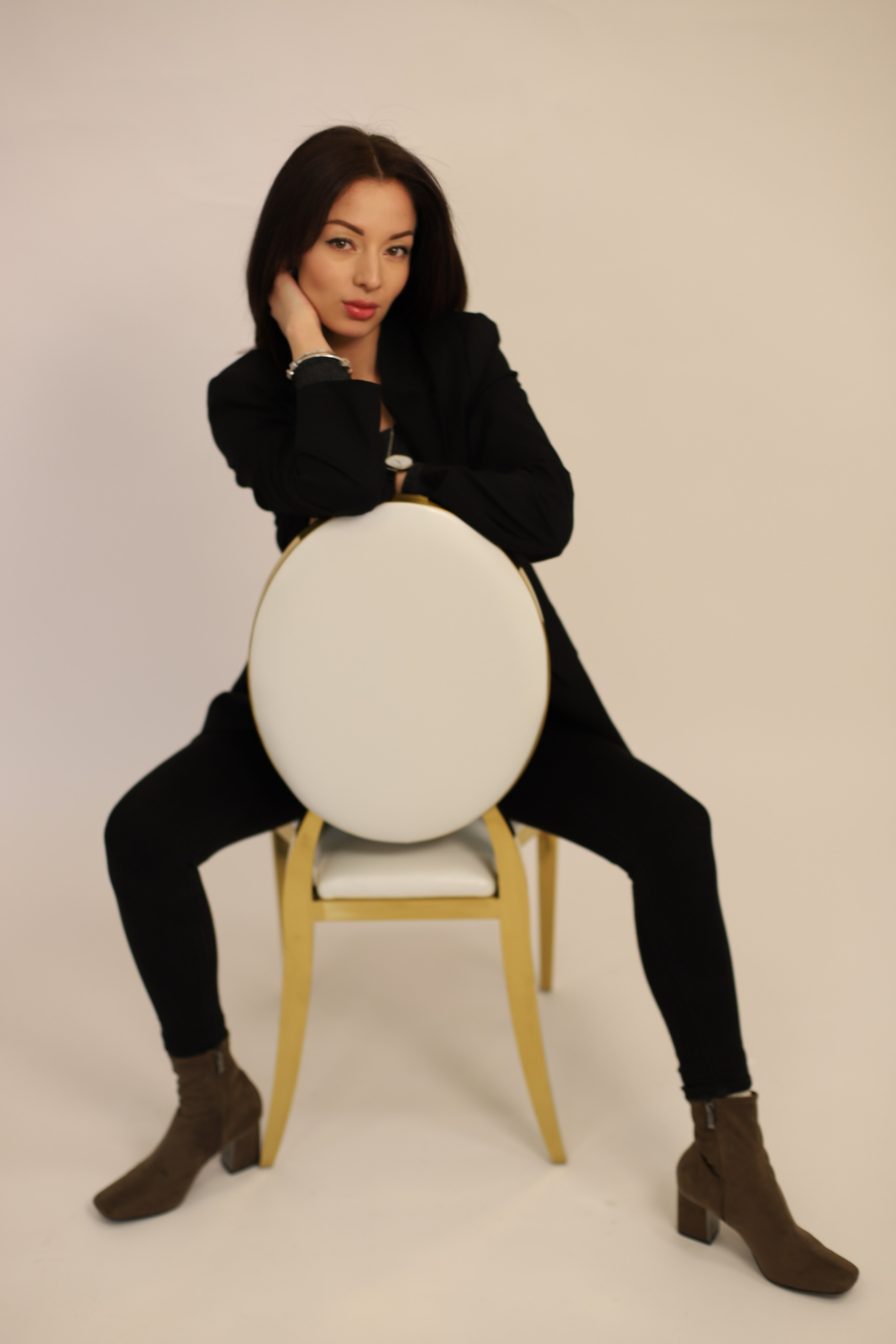 Alina. VALERIIA VIUNOVA individual shooting\love story\event\brand