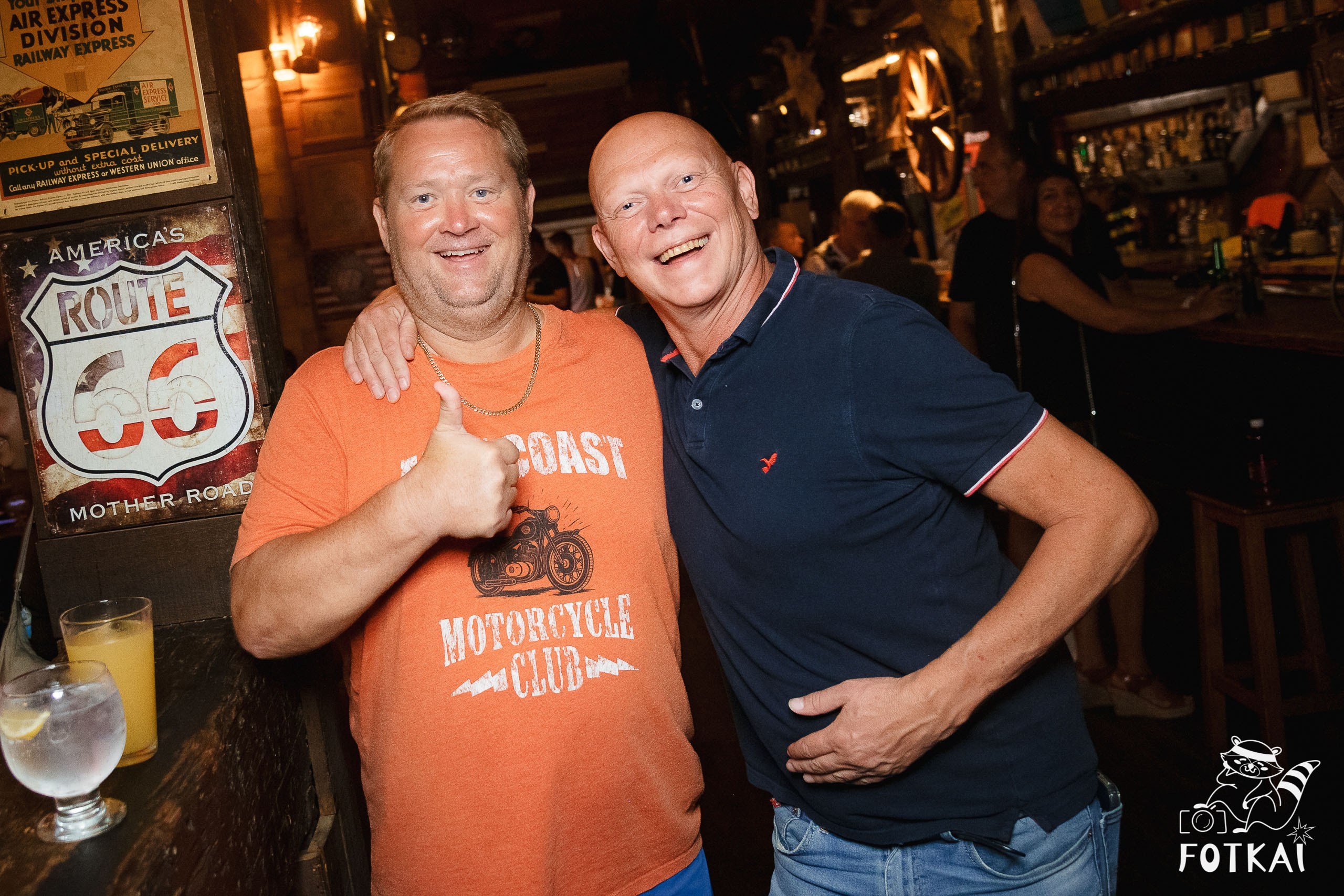 Santi Campillo en El Paso Rock Bar Torrevieja: Reportaje fotográfico 30.08.25 | FOTKAI