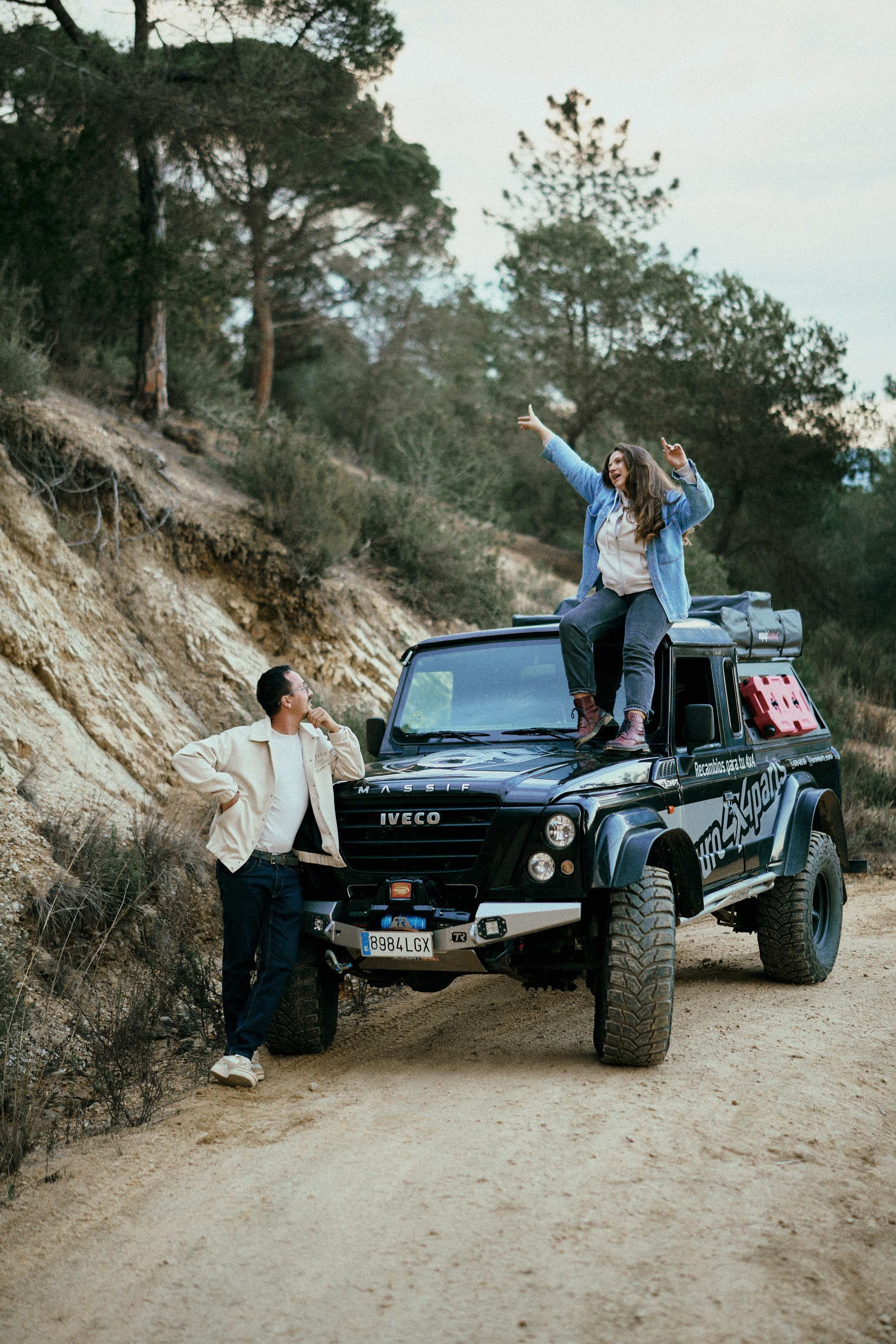 Луис и Лена. Машина. Фотограф в Барселоне Жанна Захарченко