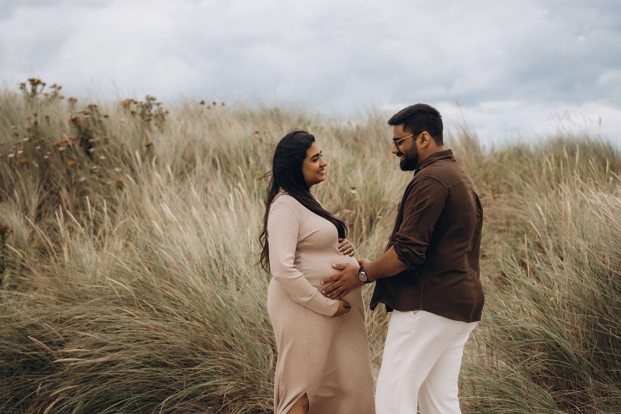 Meera: Bull island. Maternity/Love story/Wedding photographer