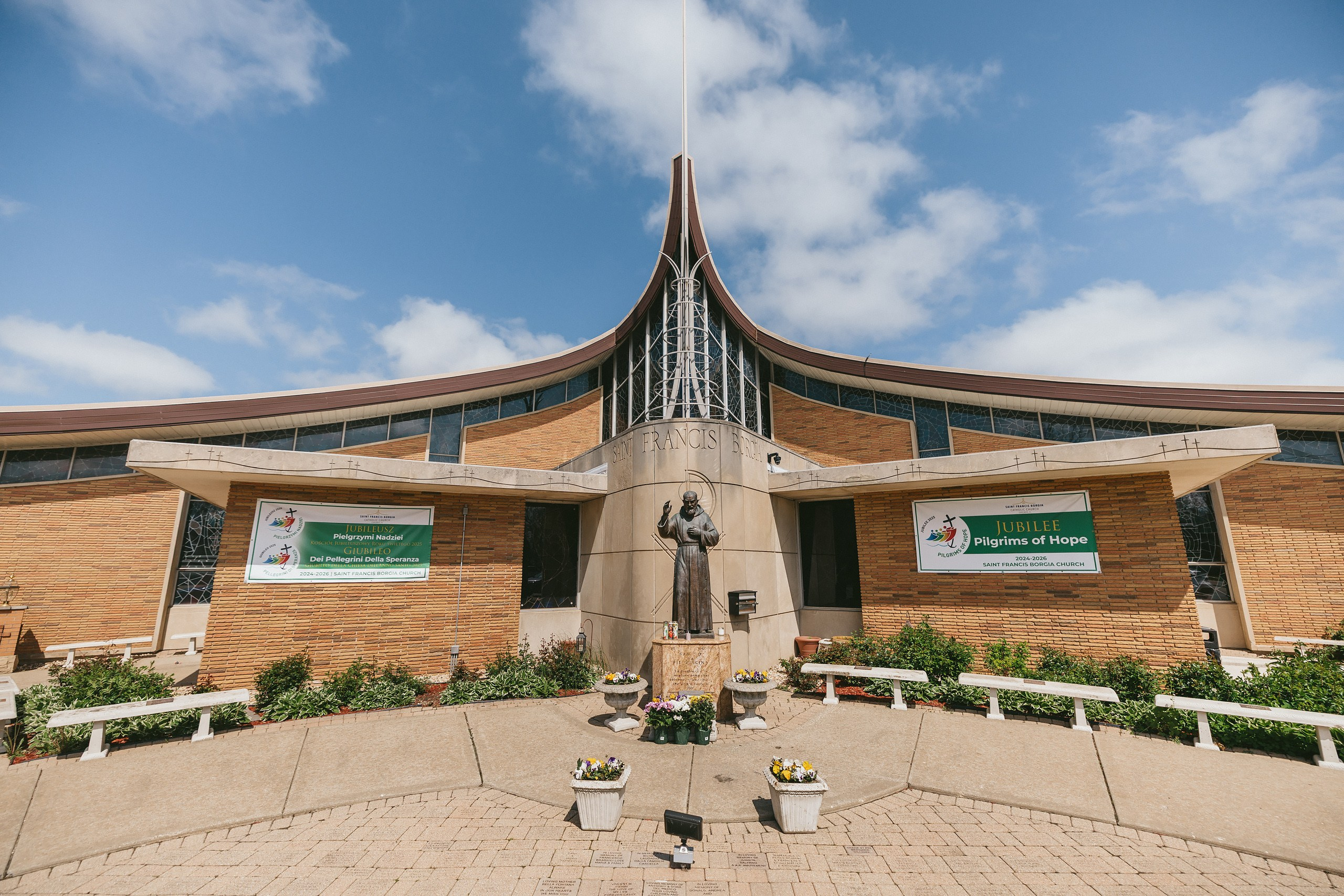 First Communion 05.03.2025. Wedding family event photographer in Chicago Nick Yushevich