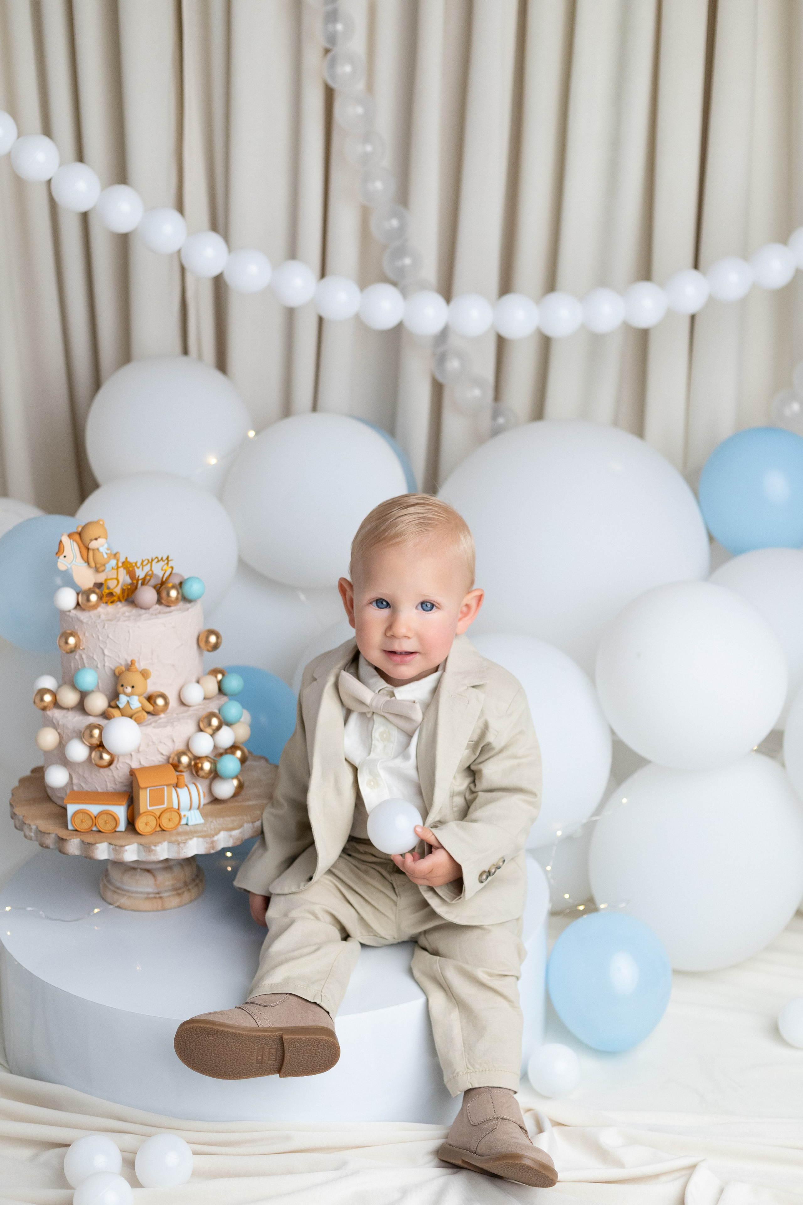 Birthday. Mary Newborn Photo