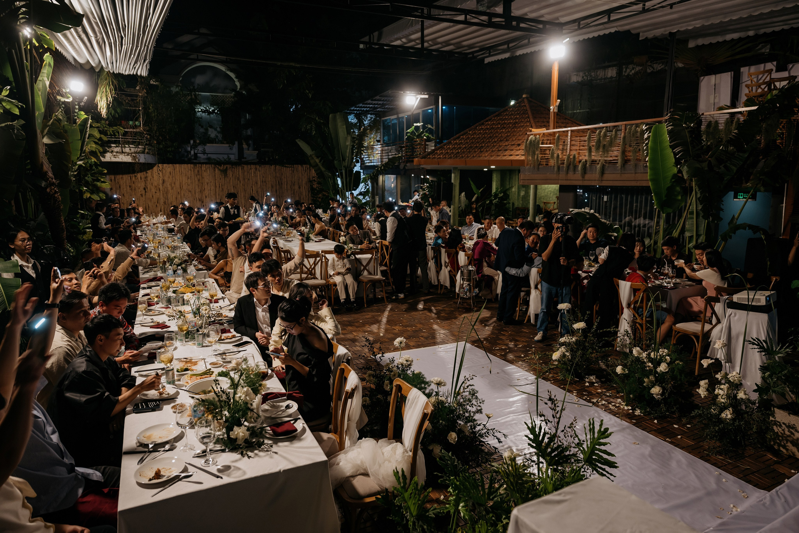 DO & ANH/Destination Wedding. Nhiếp ảnh gia đám cưới hàng đầu tại Thành Phố Hồ Chí Minh