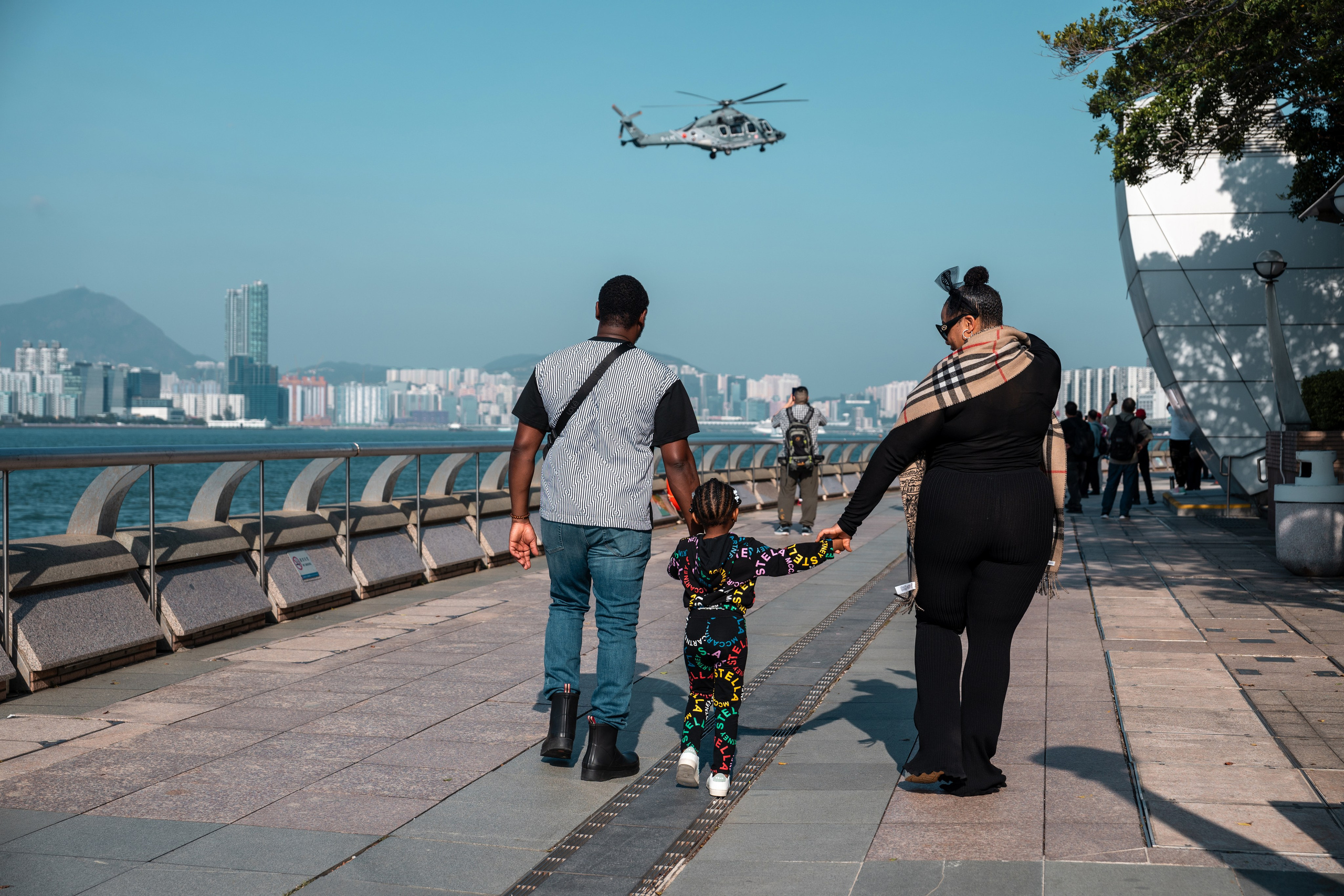 ELISA & BABA. PHOTOGRAPHER IN HONG KONG (WEDDING, FASHION, FAMILY, EVENTS)