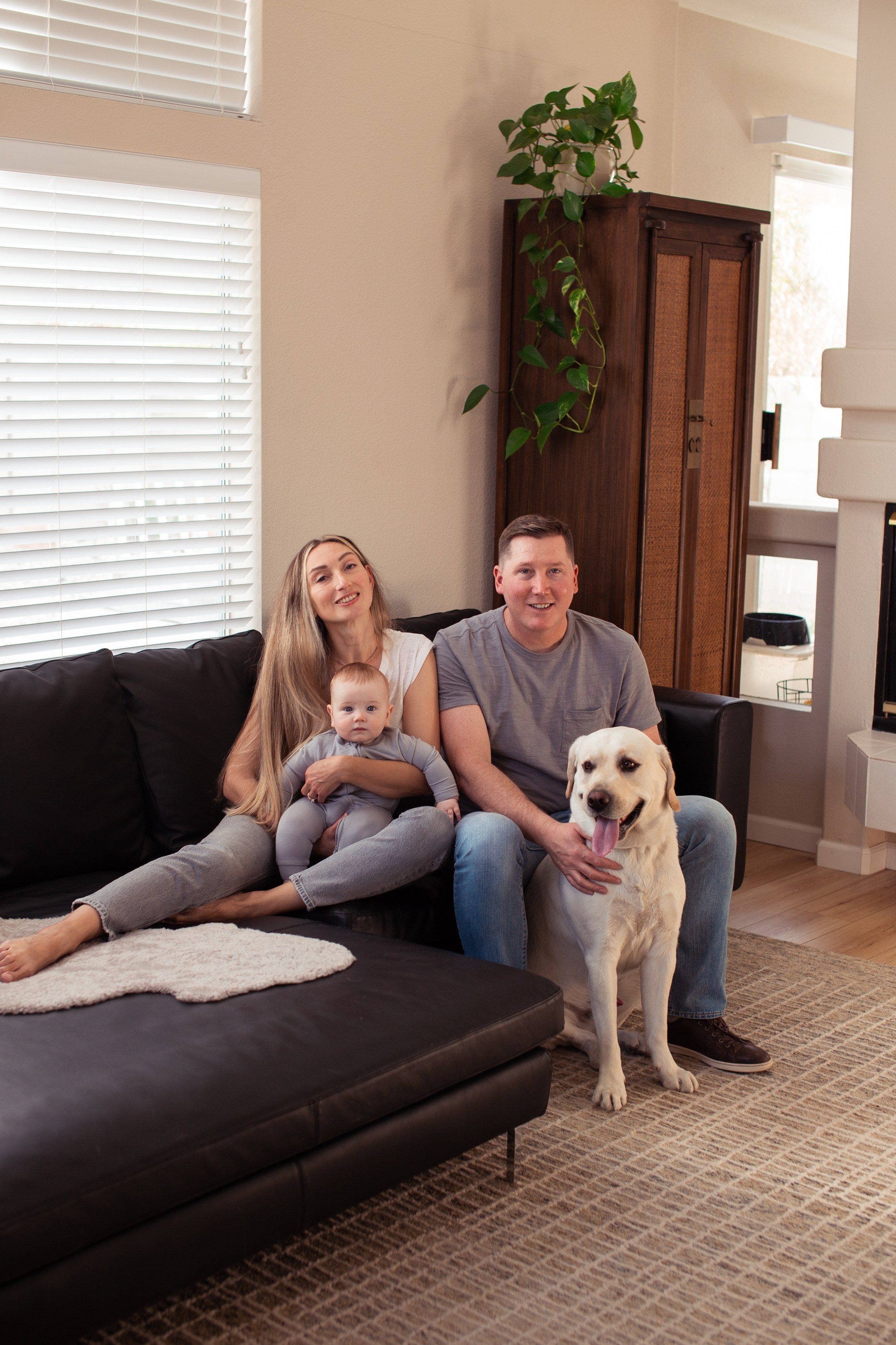 Mike, Anna, Yury & Balu. Wedding & elopement photographer Viktoriya Kravtsov. Las Vegas