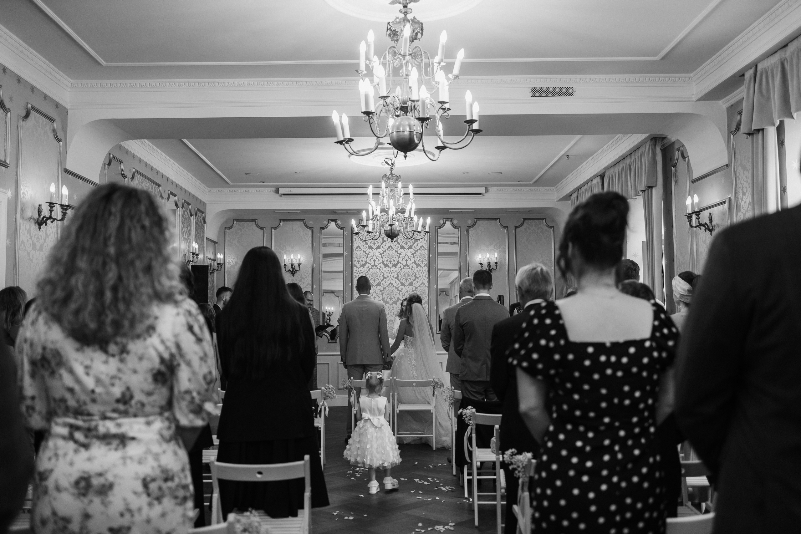 Kamila & Jorg. Dwor Sireakow. 26.07.2025. Fotograf ślubny i rodzinny w Krakowie Yana Klymova