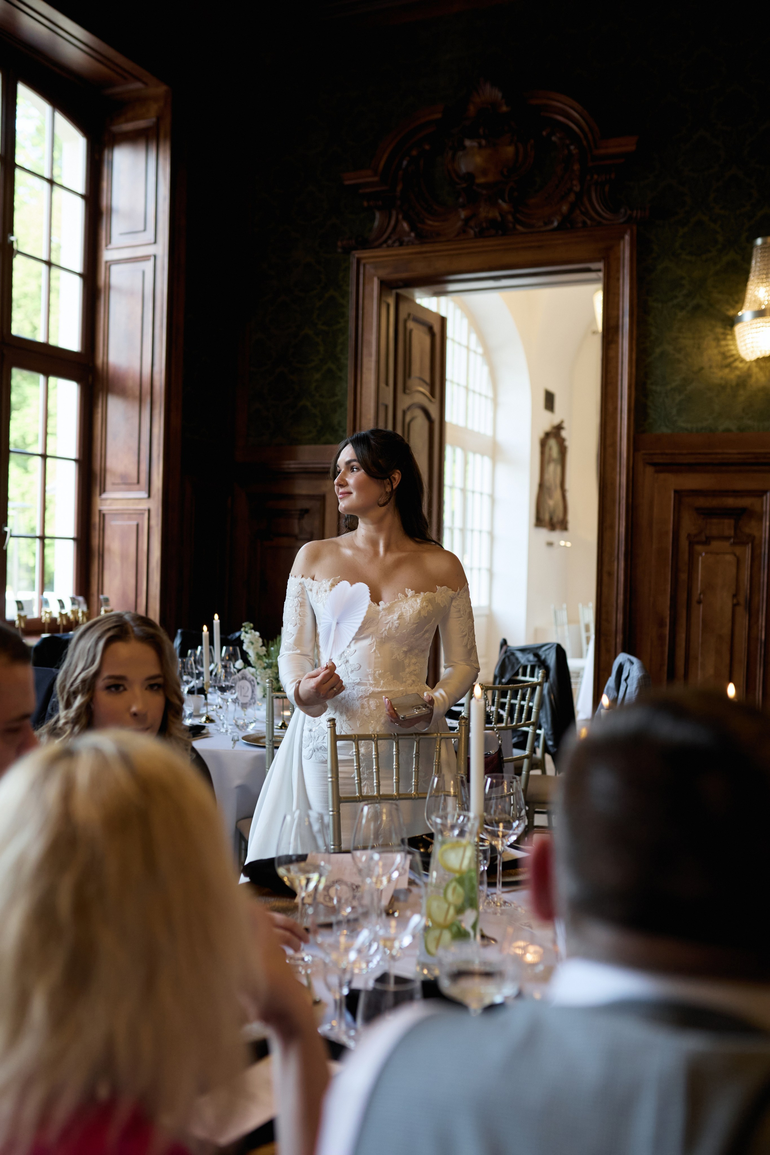 Wiktoria & Kacper. Pałac Goetz. Fotograf ślubny i rodzinny w Krakowie Yana Klymova