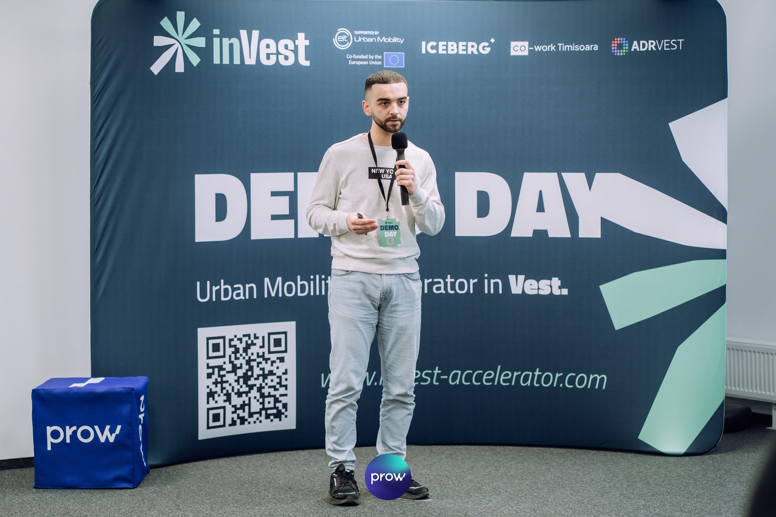 InVest DemoDay @ Cowork. Cozac Cristian Photographer