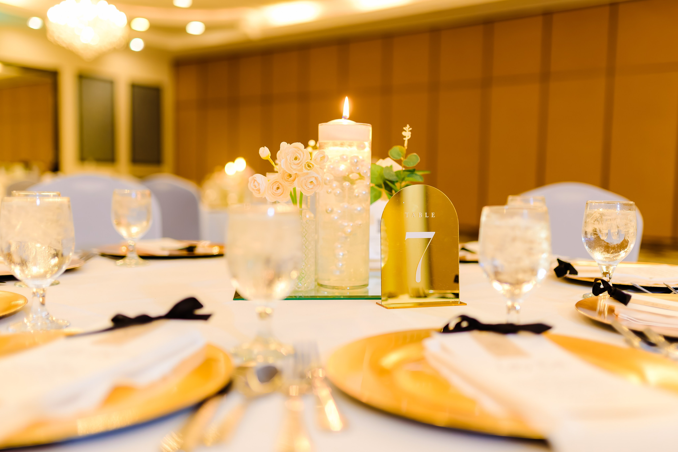 Jayme + Brad. Alexandria Danielle Photography | Fort Wayne & Indianapolis Wedding Photographer