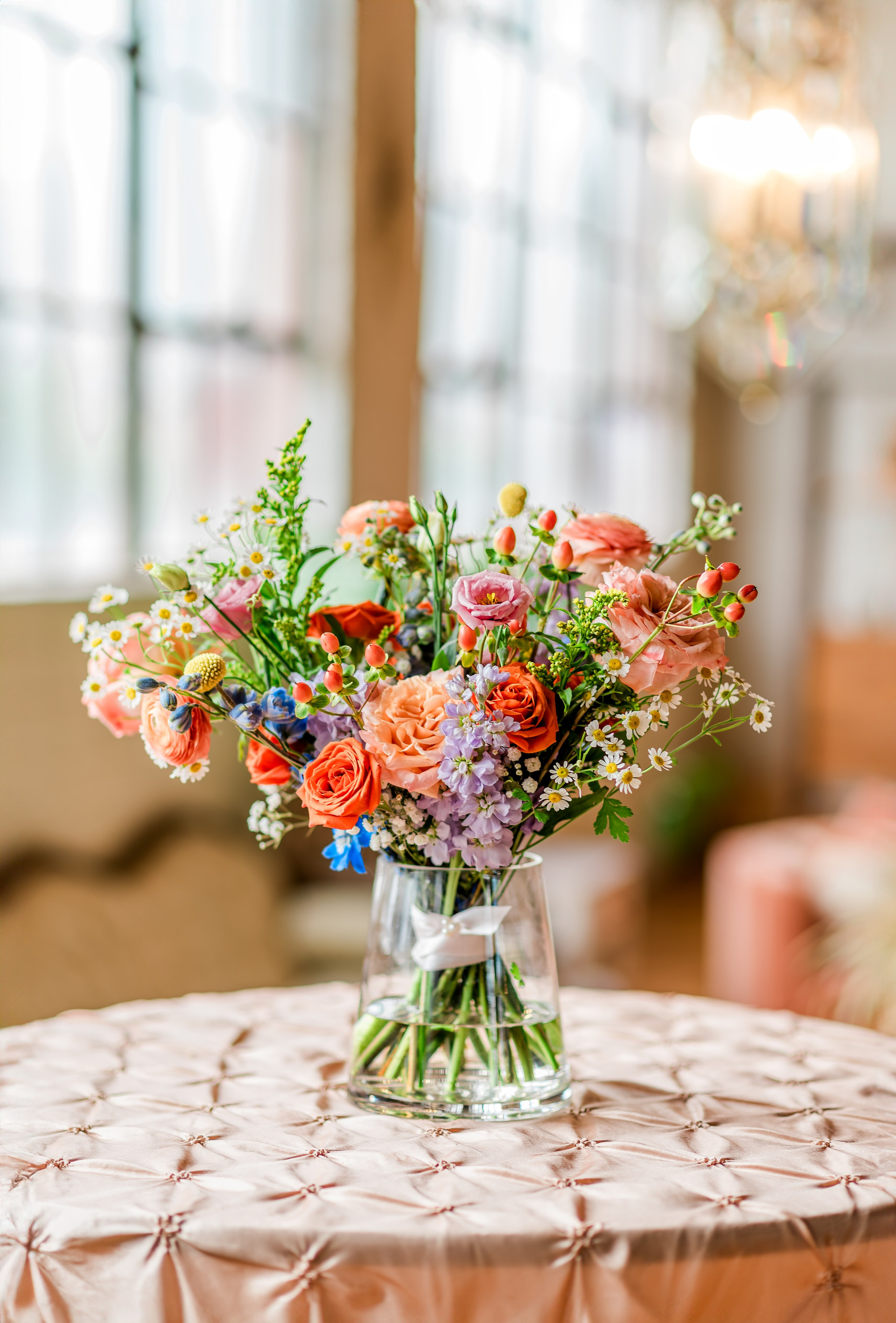Bold & Eclectic Wedding at The Cheney Place | Grand Rapids Wedding Photographer. Alexandria Danielle Photography | Fort Wayne & Indianapolis Wedding Photographer